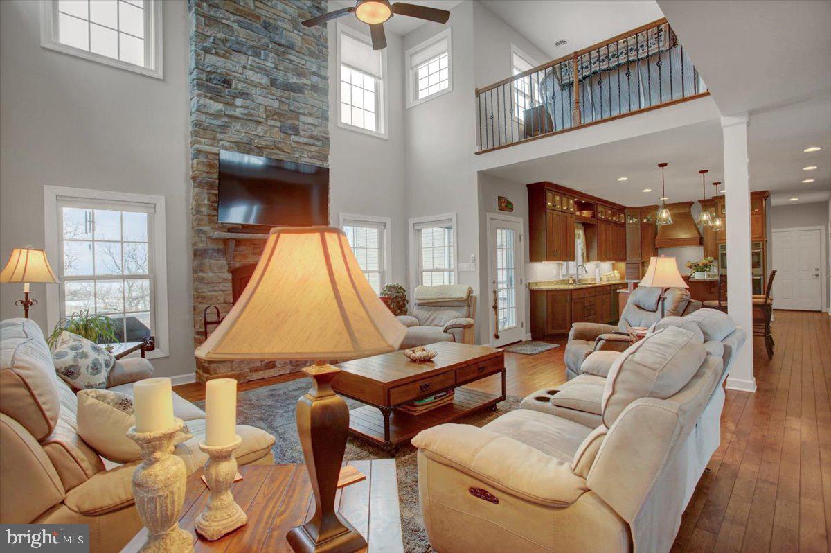 WALNUT ACRES - Residential