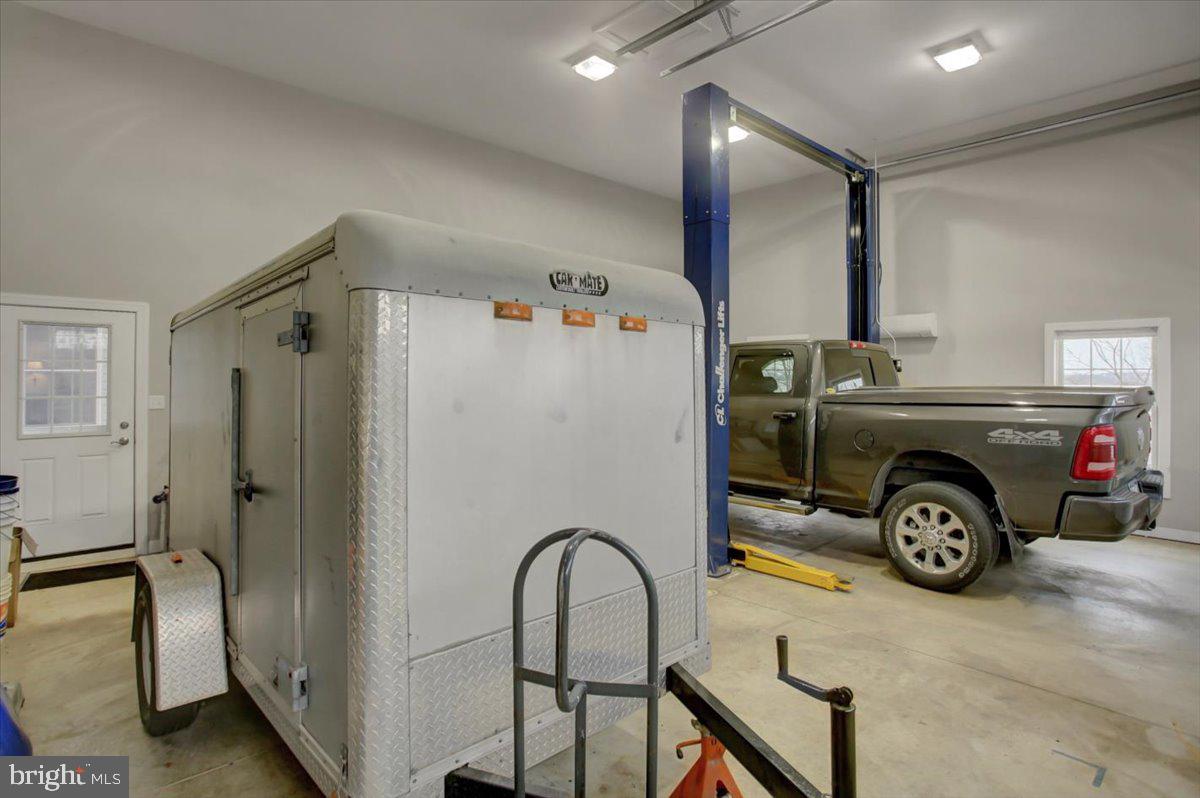 WALNUT ACRES - Residential