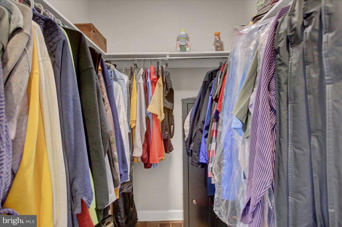 WALNUT ACRES - Residential