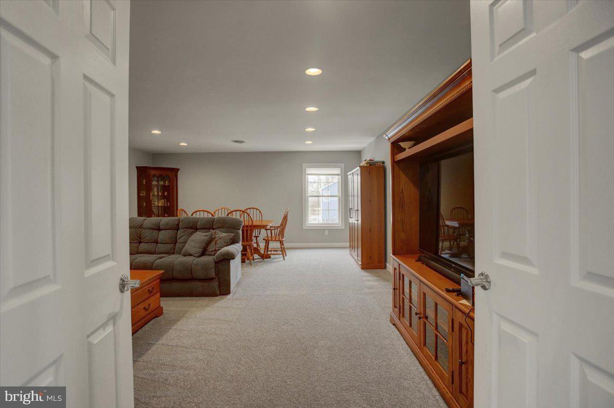 WALNUT ACRES - Residential