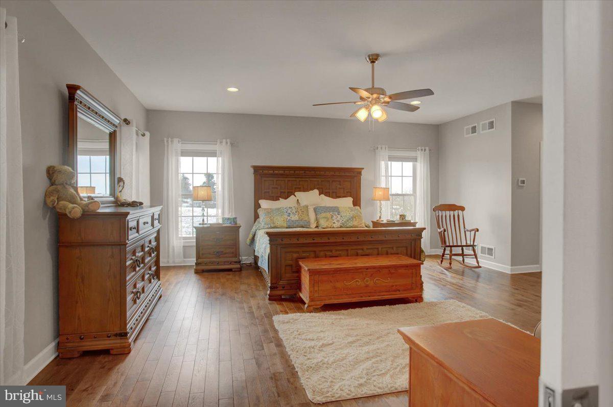 WALNUT ACRES - Residential