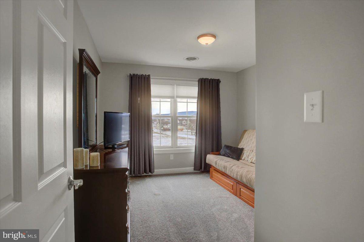 WALNUT ACRES - Residential