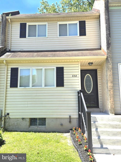 Townhouse For Sale - 838 Hasting Court<br/> New Castle County, NEWARK, DE 19702