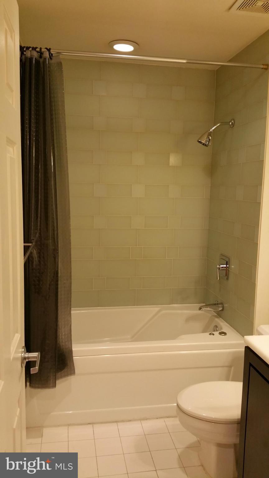 BRADDOCK PLACE - Residential Lease