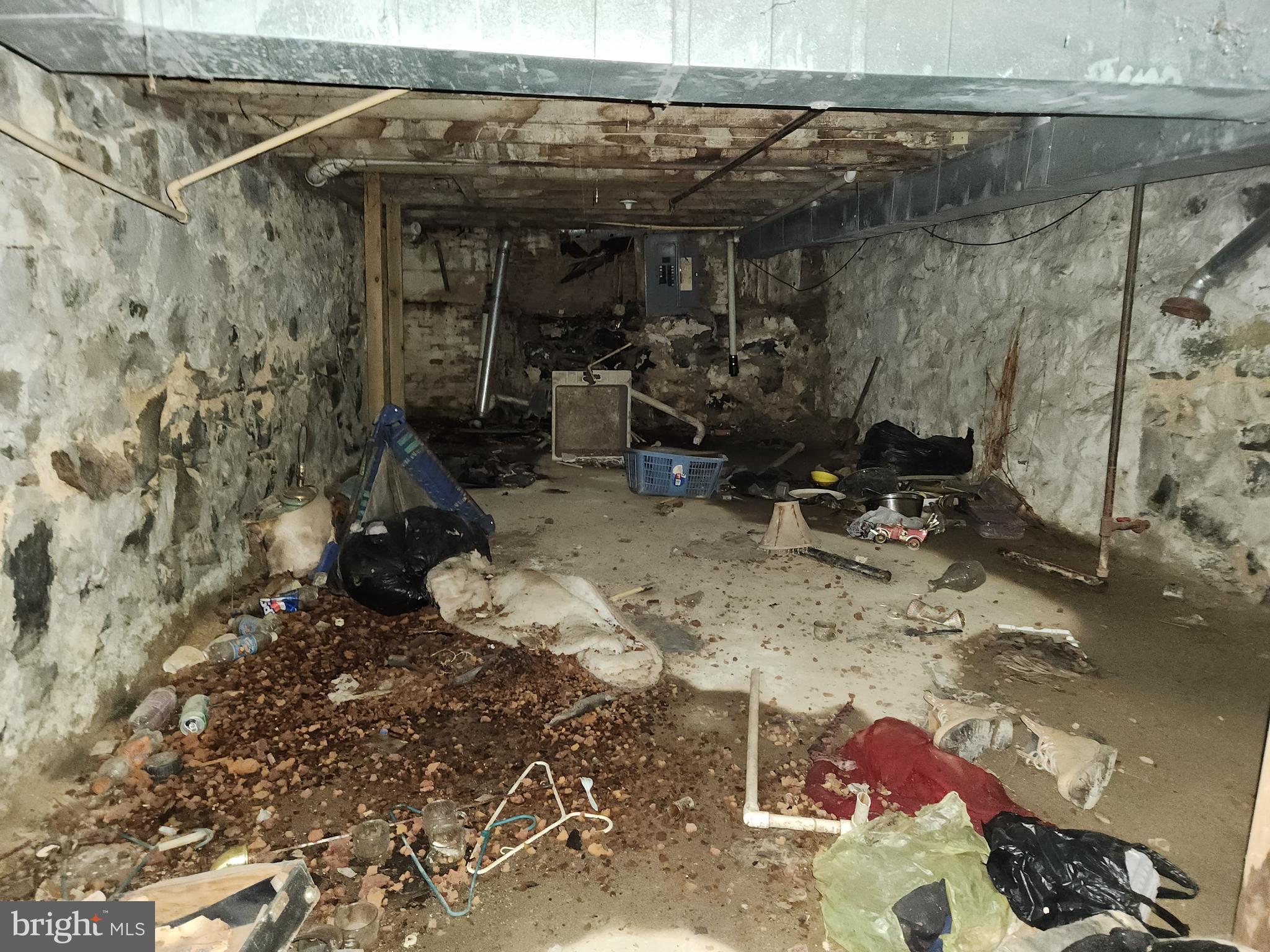 SANDTOWN-WINCHESTER - Residential