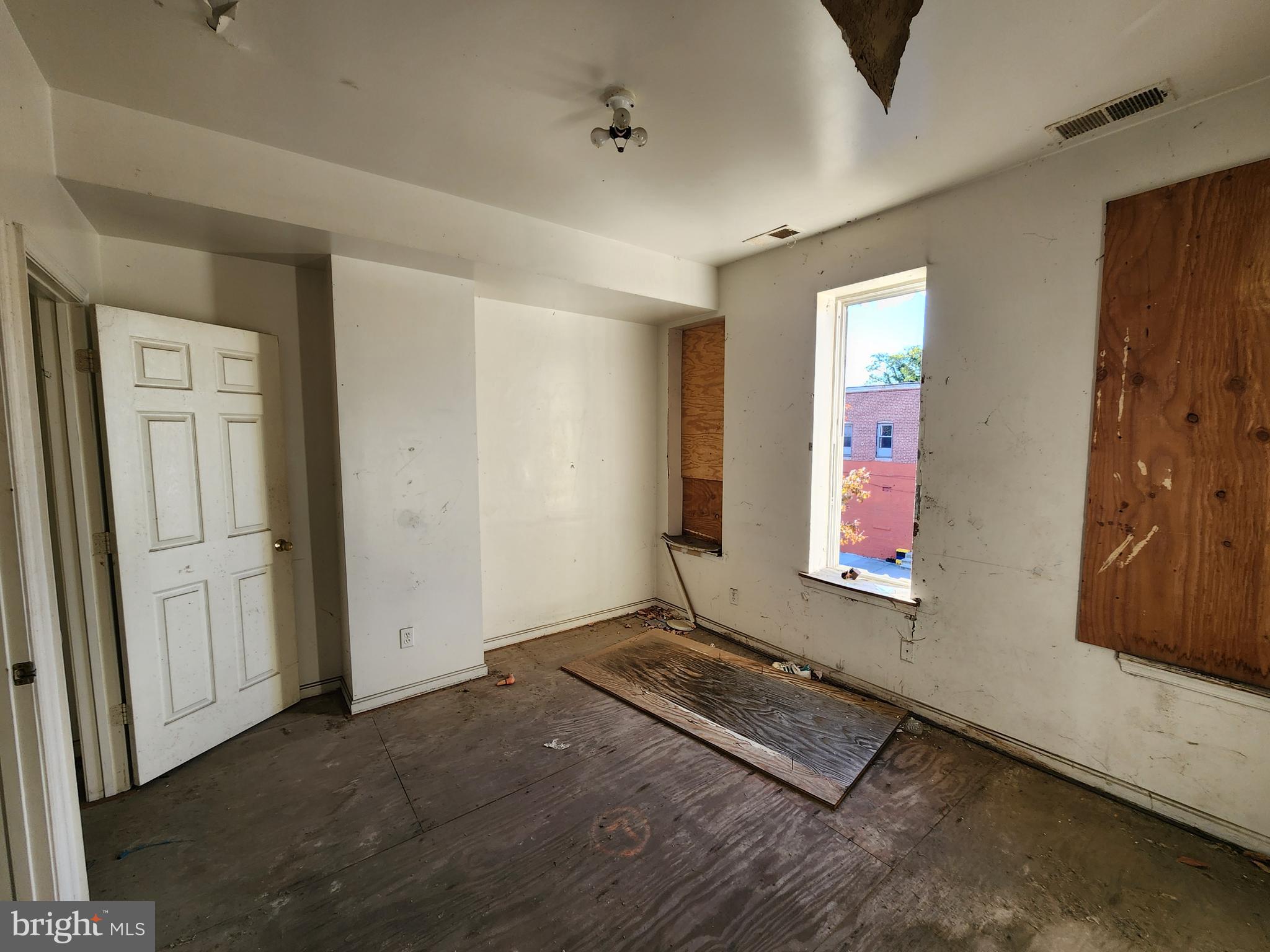 1808 PRESBURY STREET