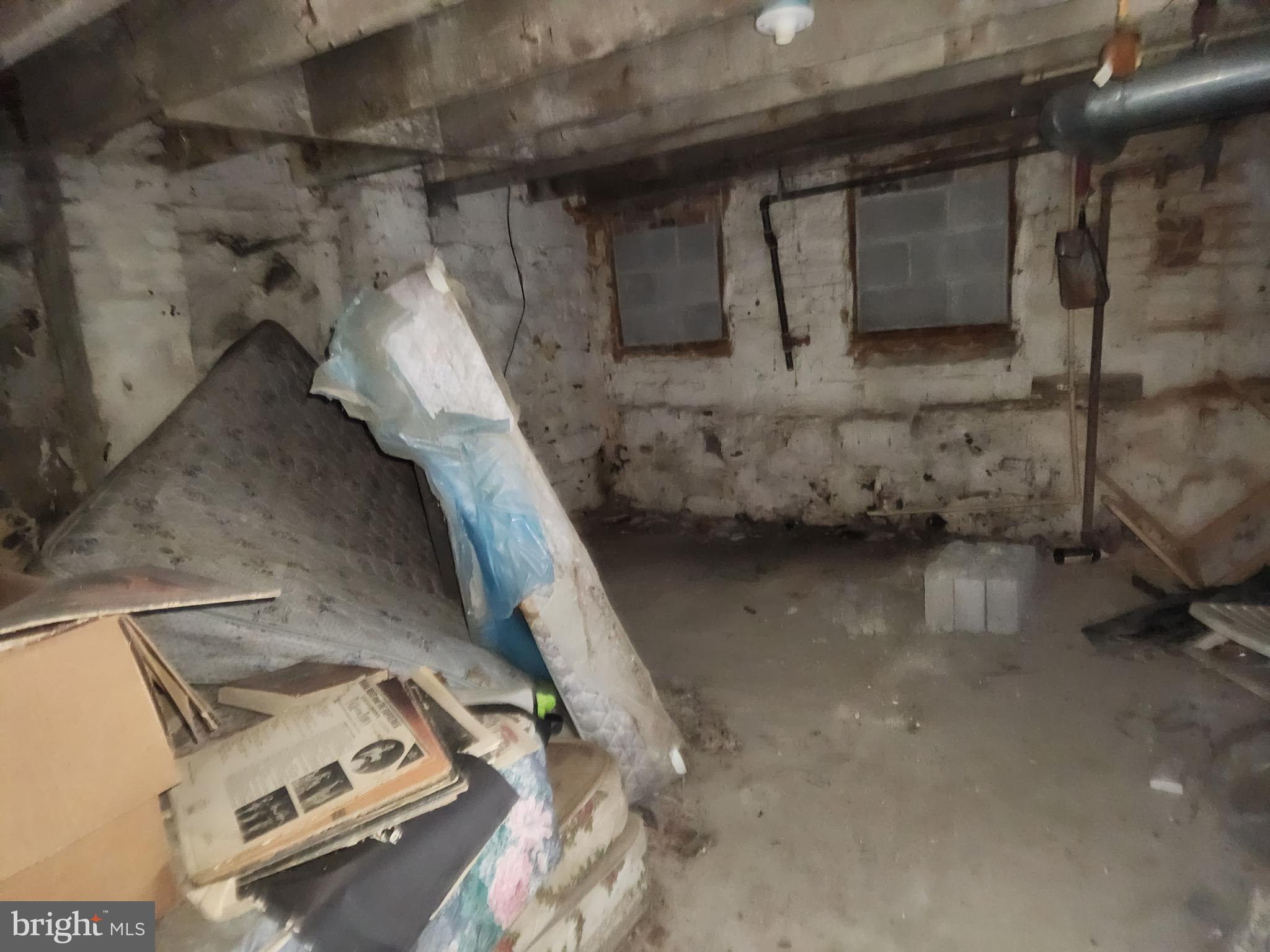 SANDTOWN-WINCHESTER - Residential