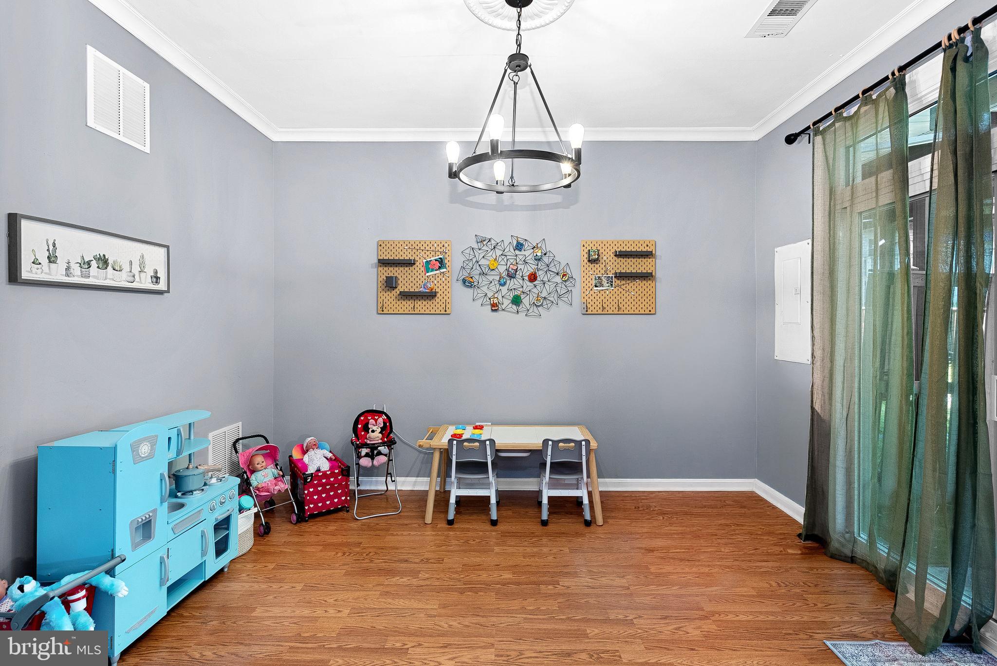 POTOMAC STATION - Residential