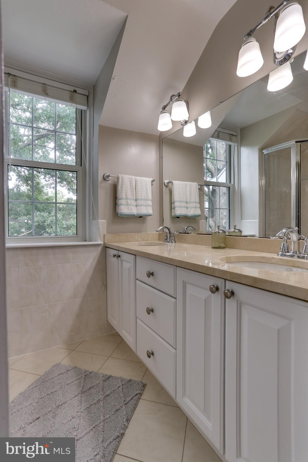 FAIRLINGTON - Residential