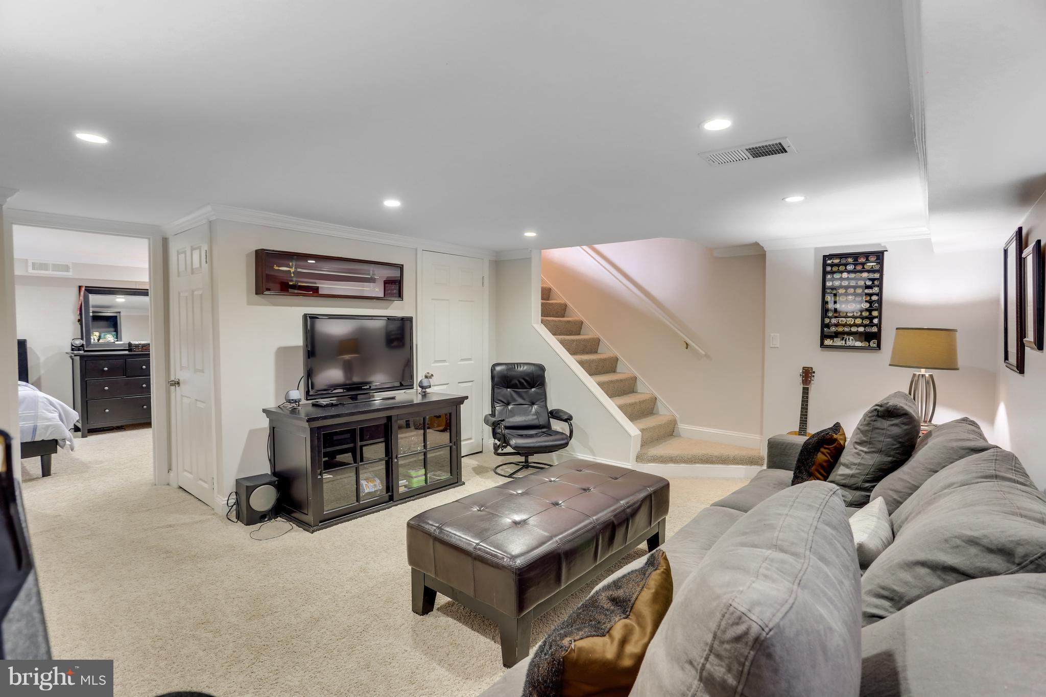 FAIRLINGTON - Residential