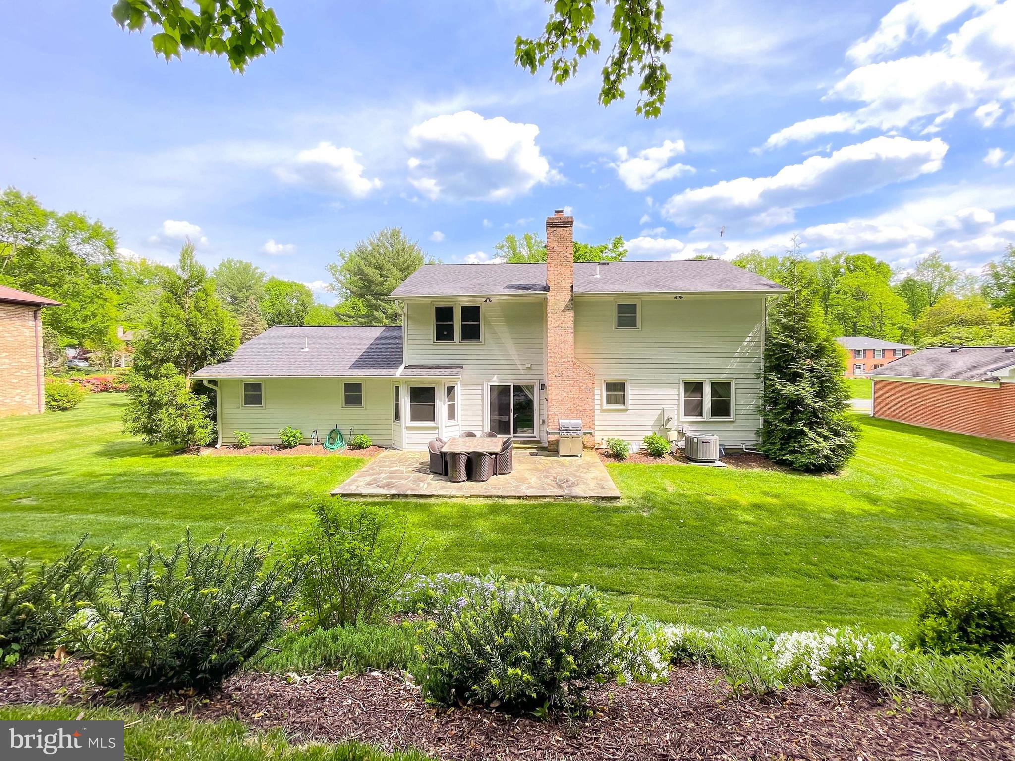 LANGLEY OAKS - Residential