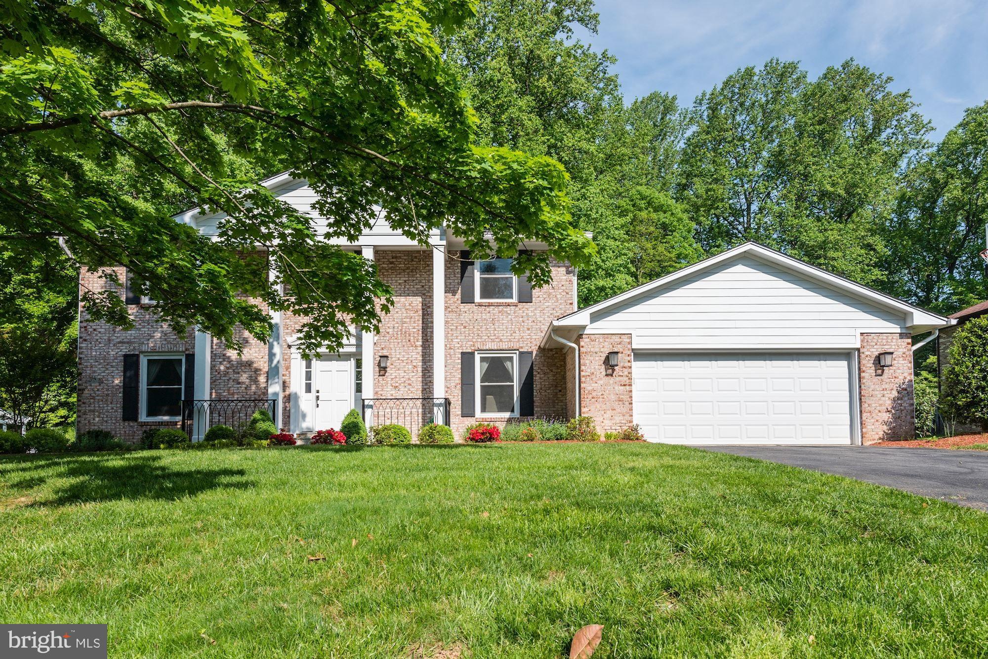 LANGLEY OAKS - Residential