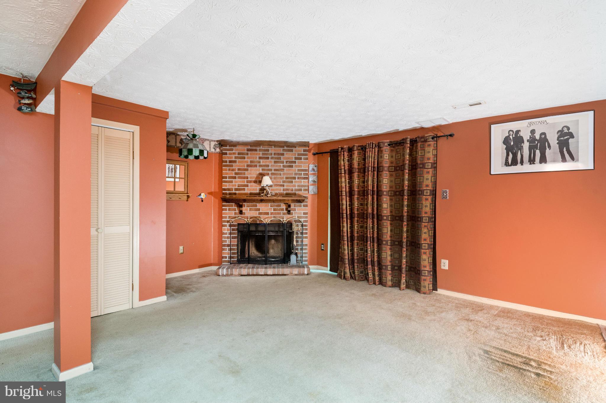 UPTON VILLAGE NORTH - Residential