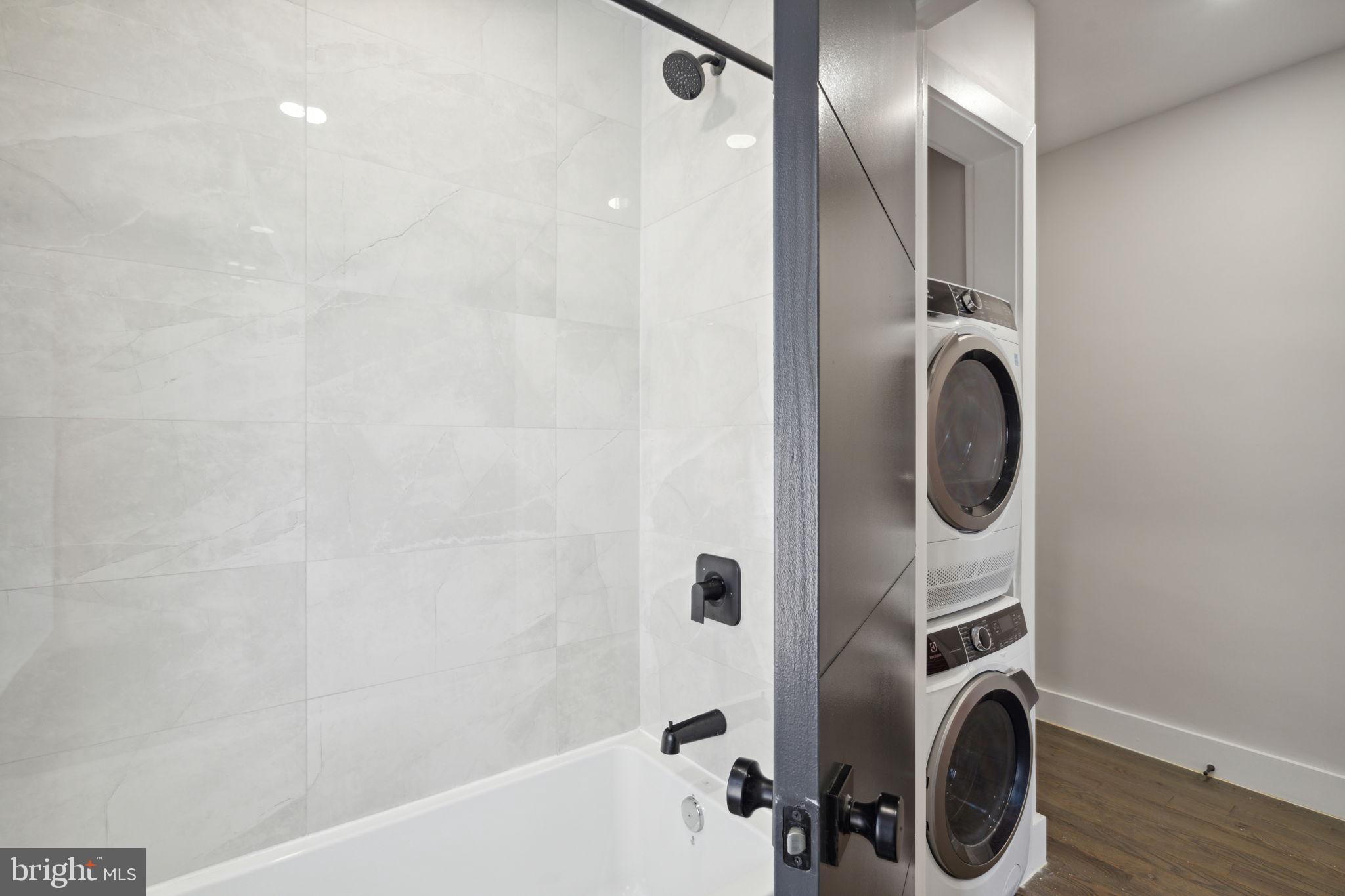 RITTENHOUSE SQUARE - Residential Lease