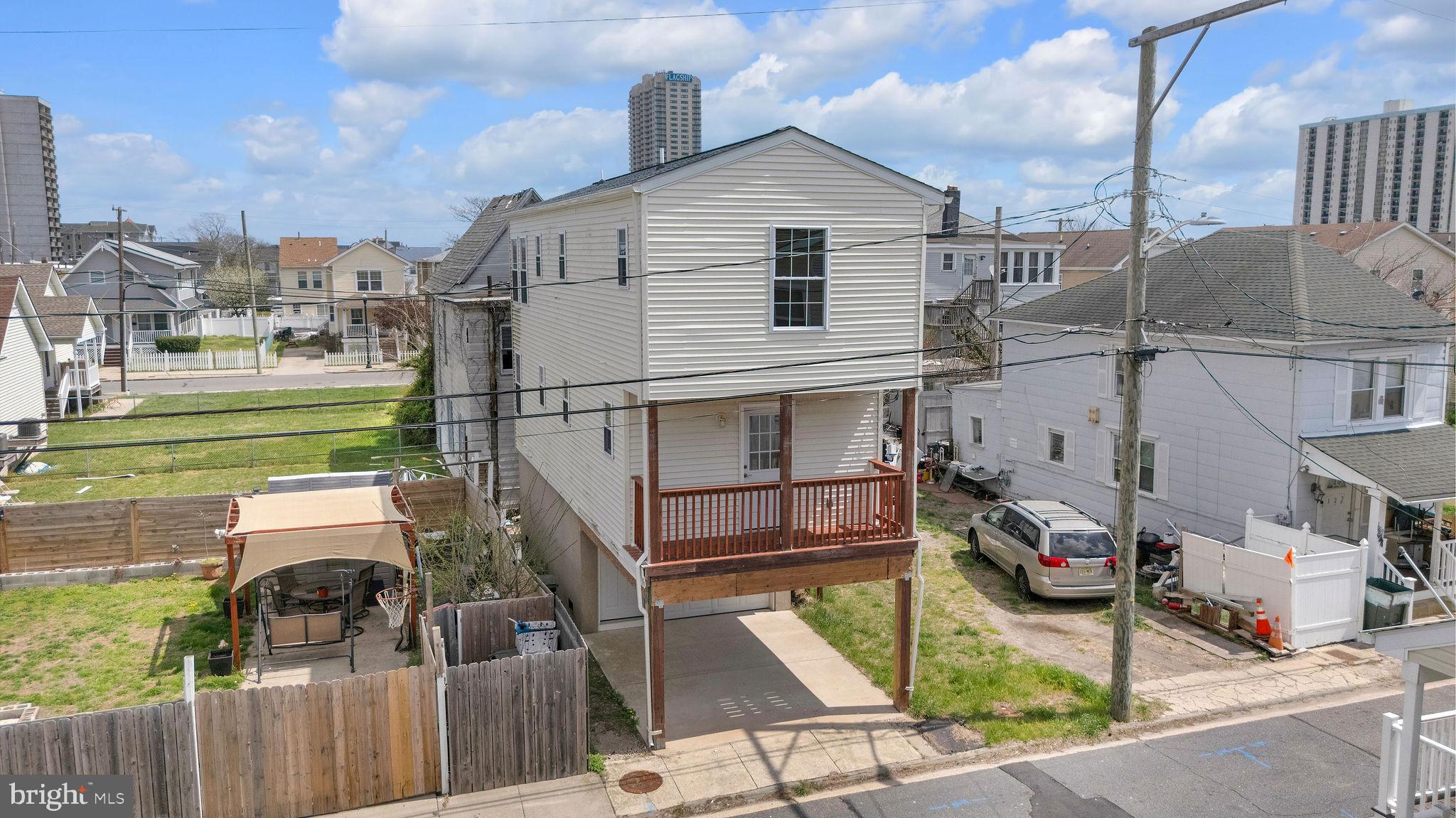 131 N CONGRESS AVENUE