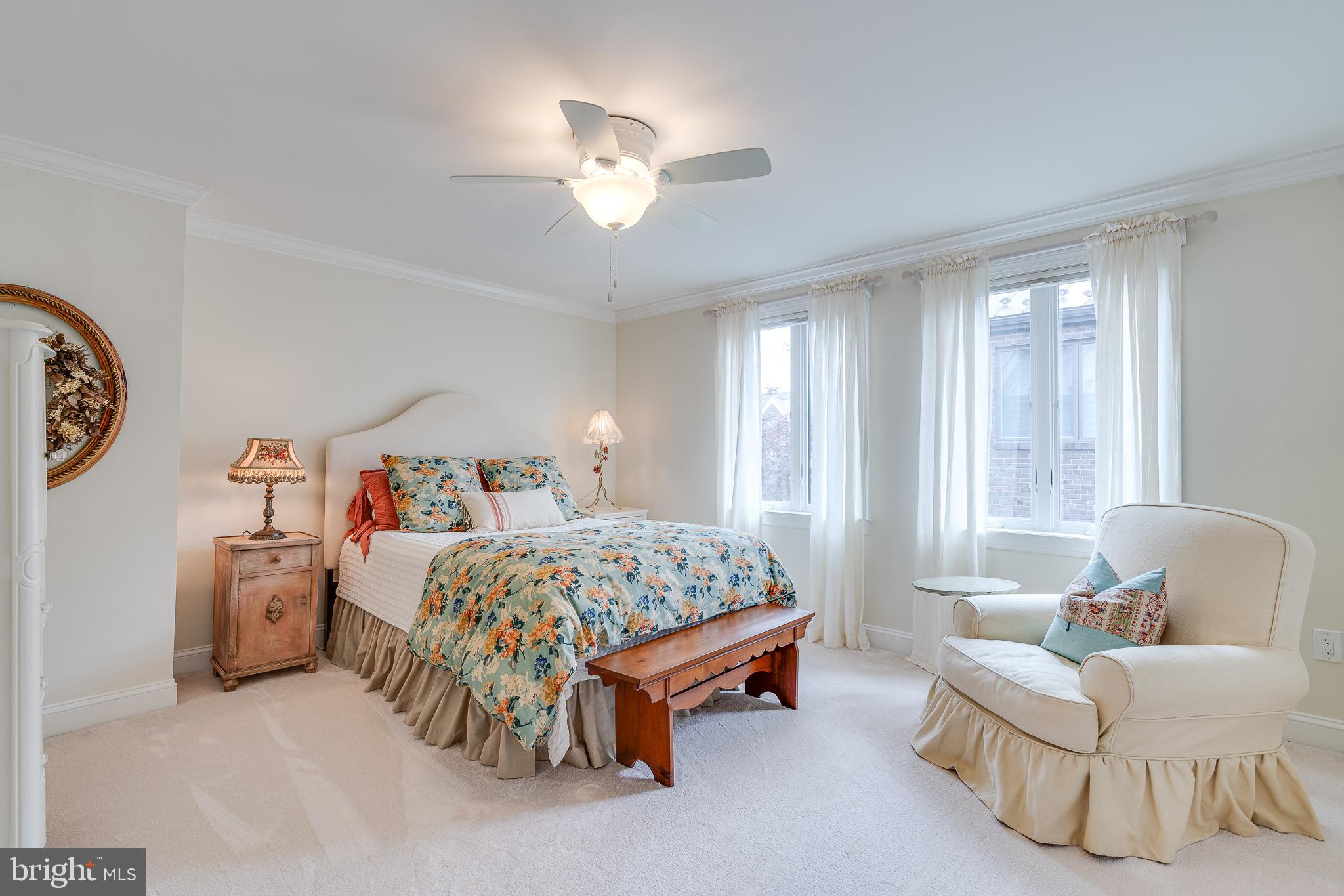 SOCIETY HILL - Residential