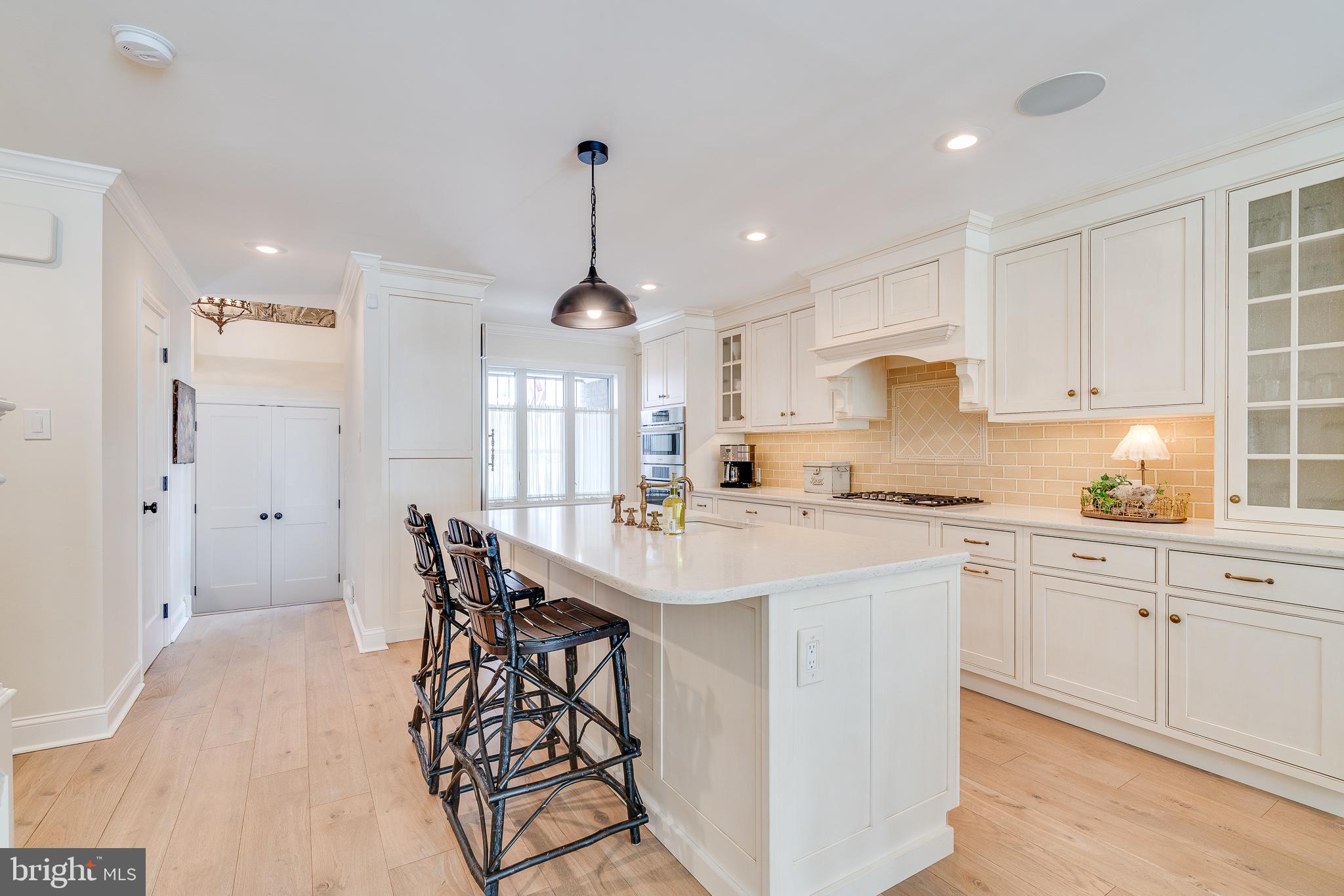 SOCIETY HILL - Residential