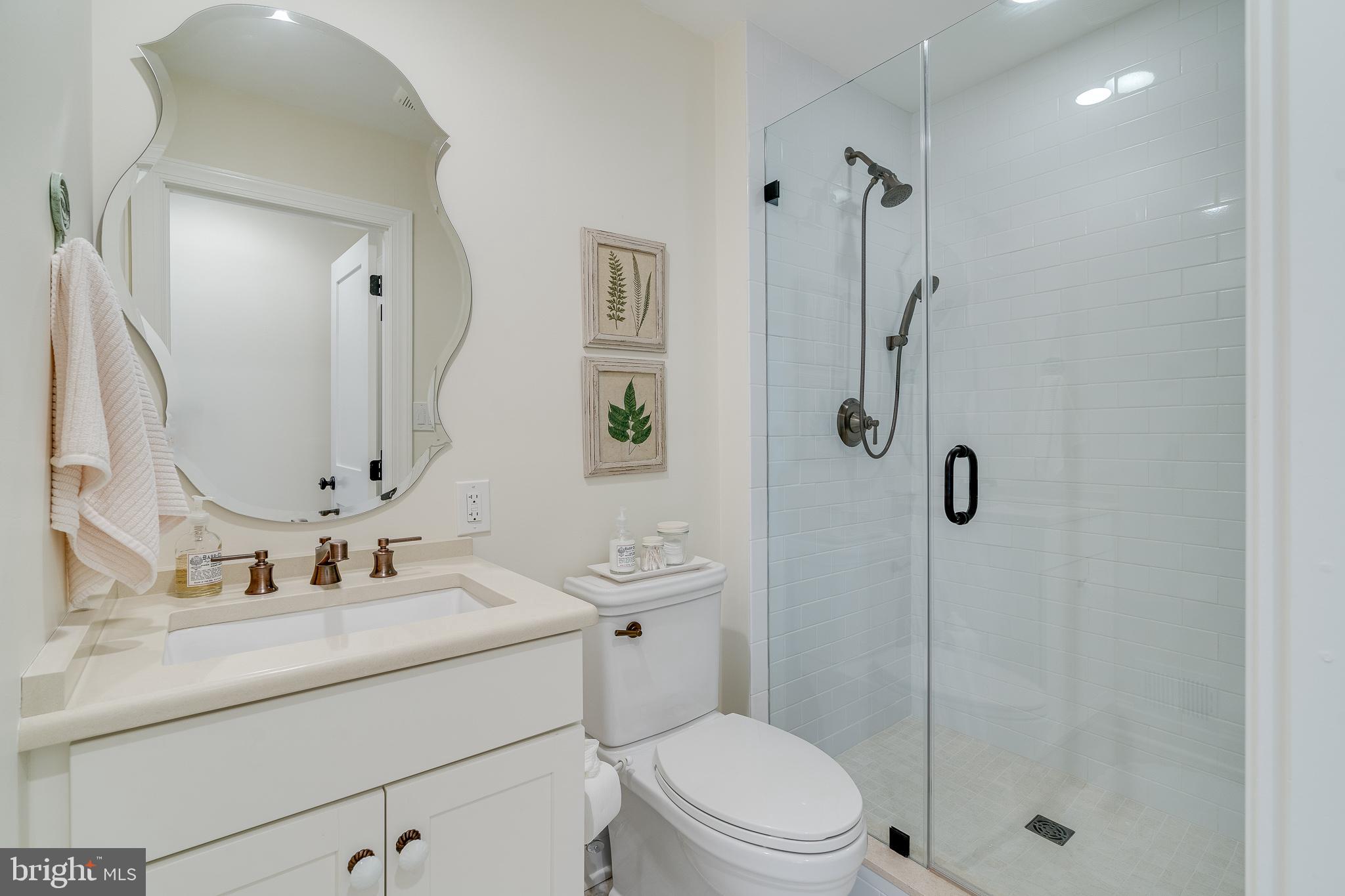 SOCIETY HILL - Residential