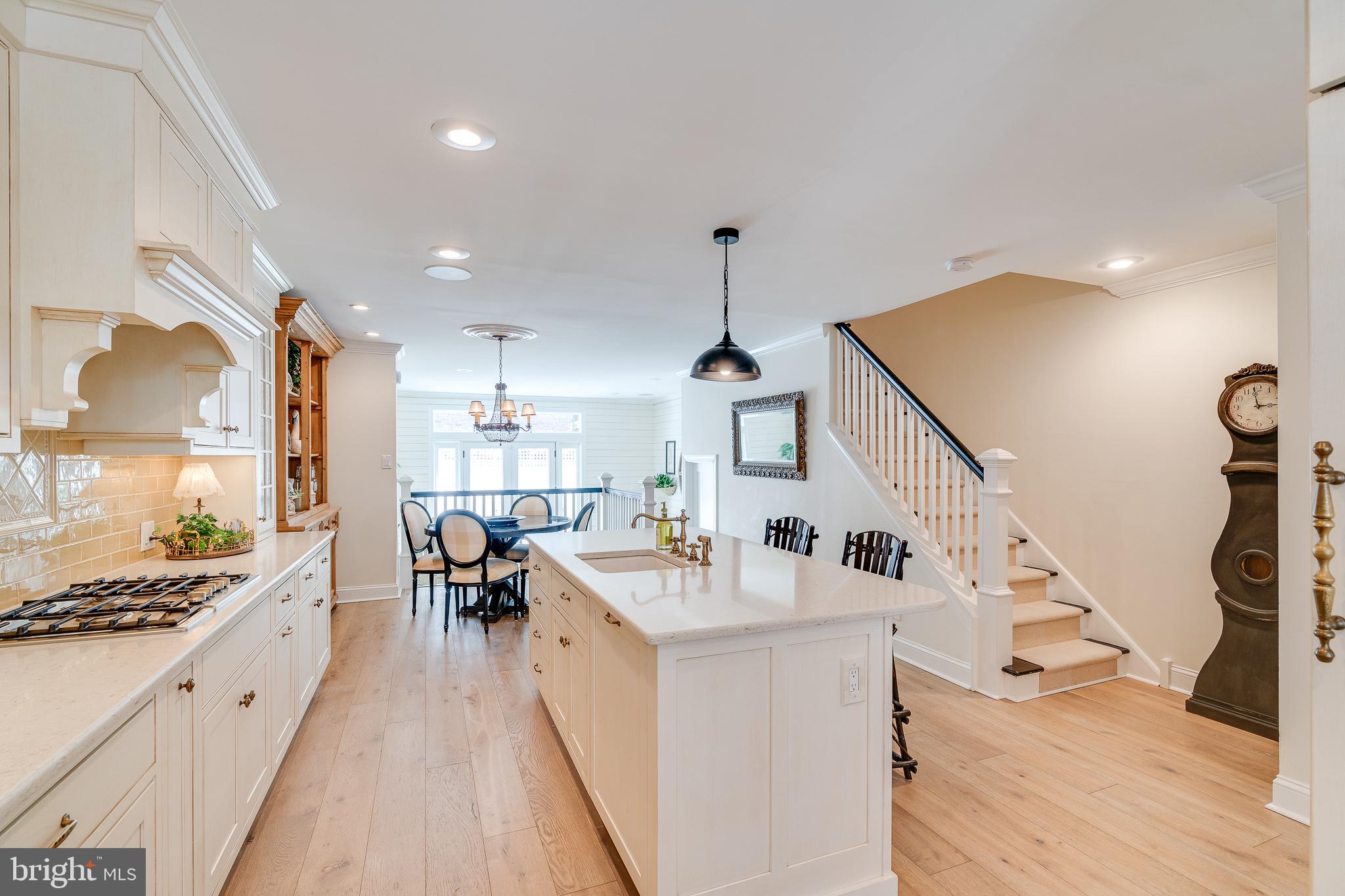 SOCIETY HILL - Residential