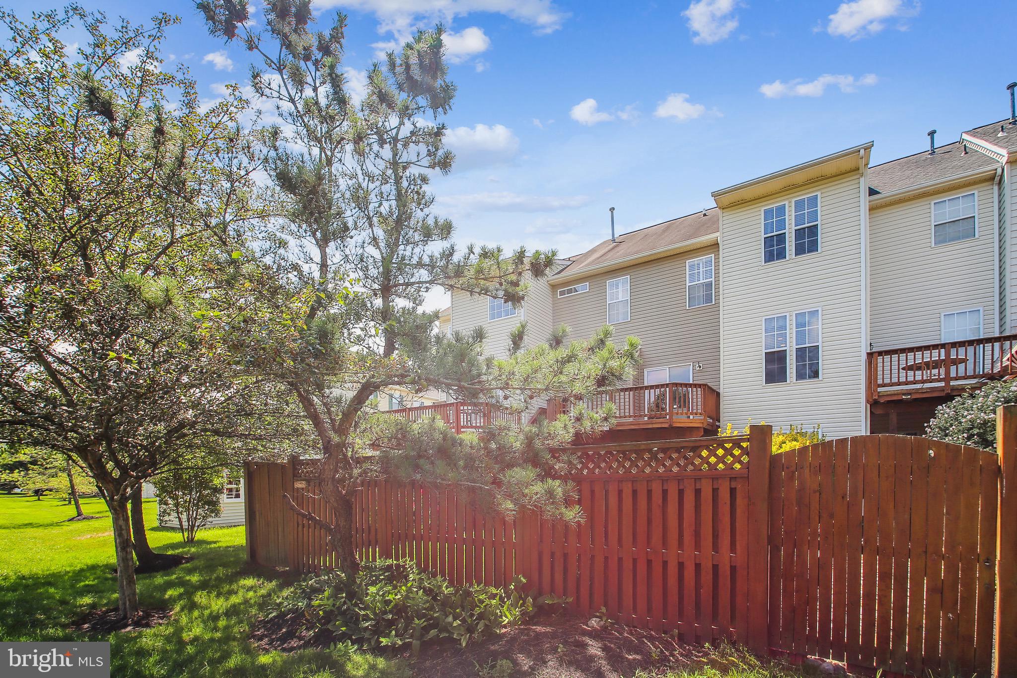 FARMINGTON VILLAGE - Residential