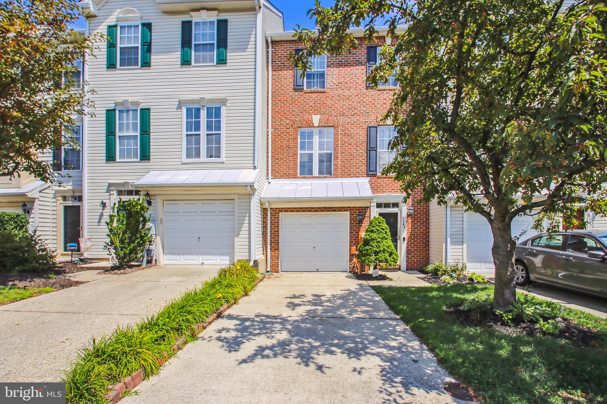 FARMINGTON VILLAGE - Residential