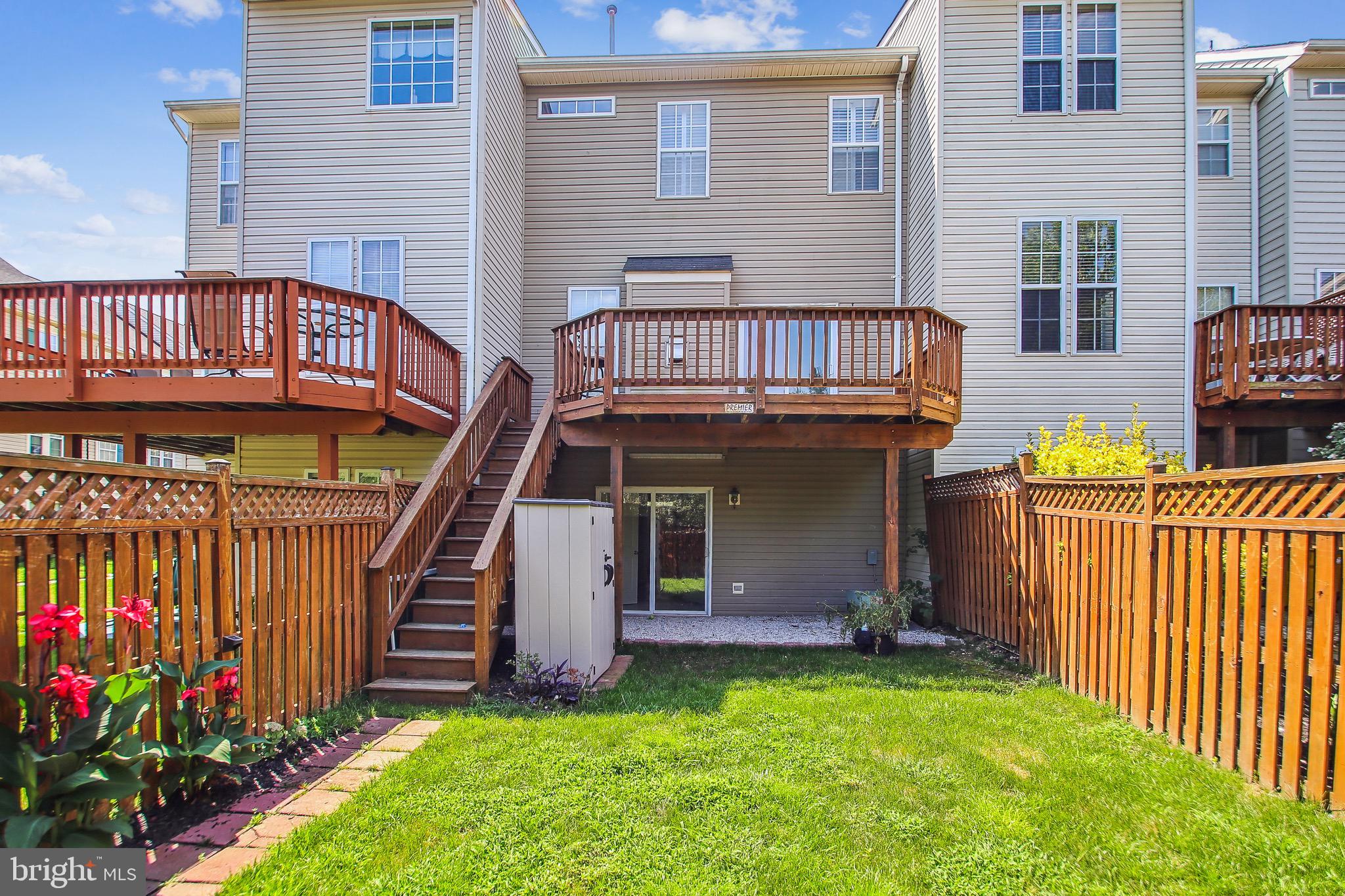 FARMINGTON VILLAGE - Residential