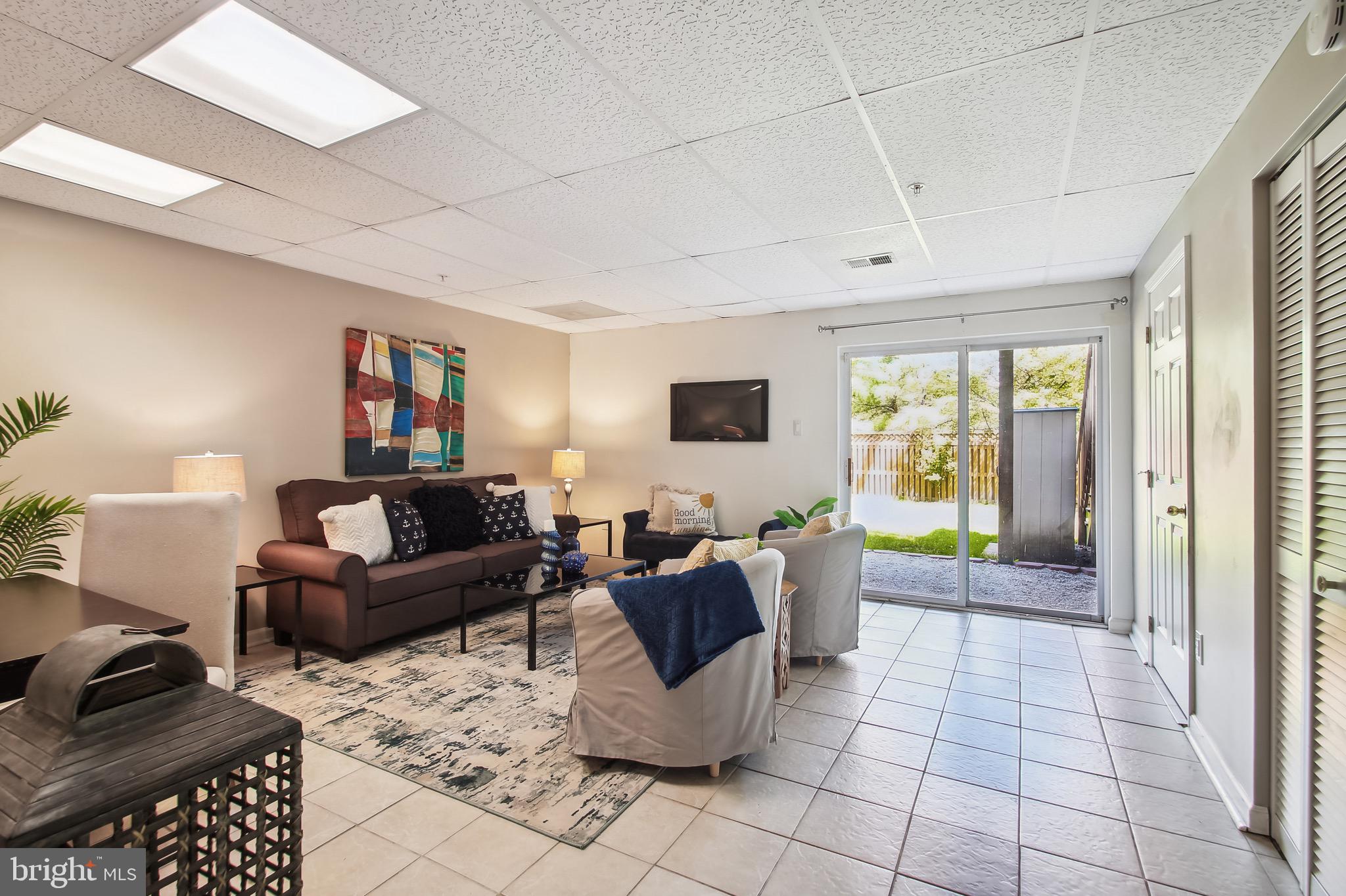 FARMINGTON VILLAGE - Residential