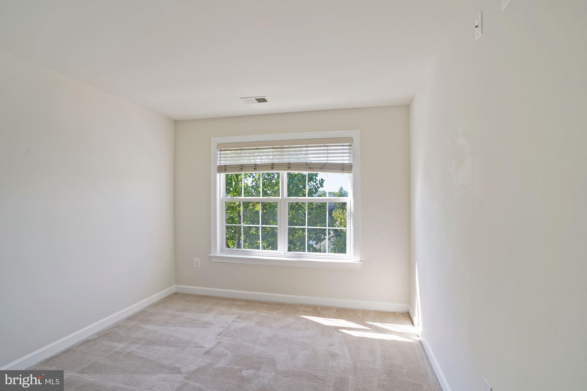 WESTMARKET LANDBAY - Residential Lease