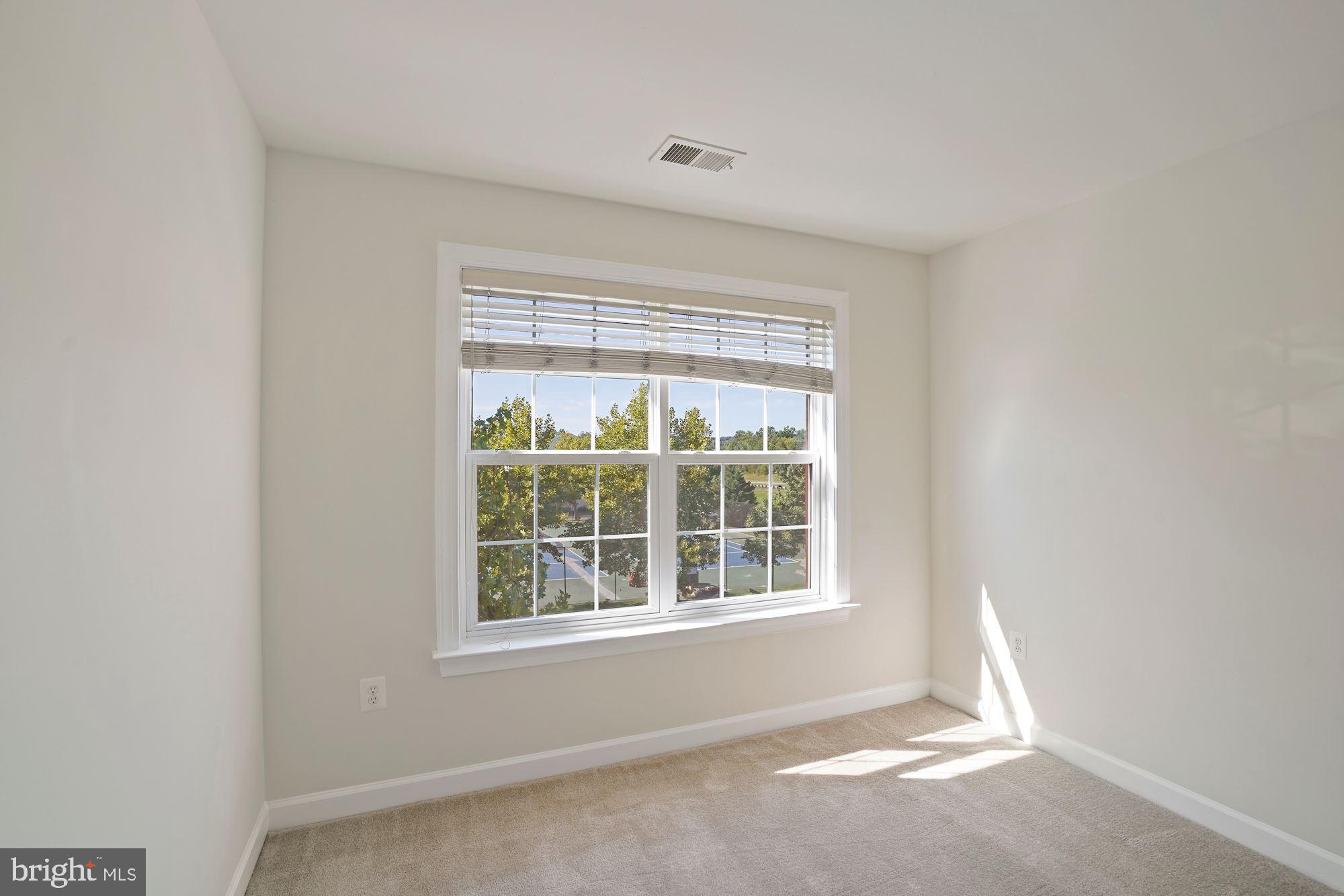 WESTMARKET LANDBAY - Residential Lease