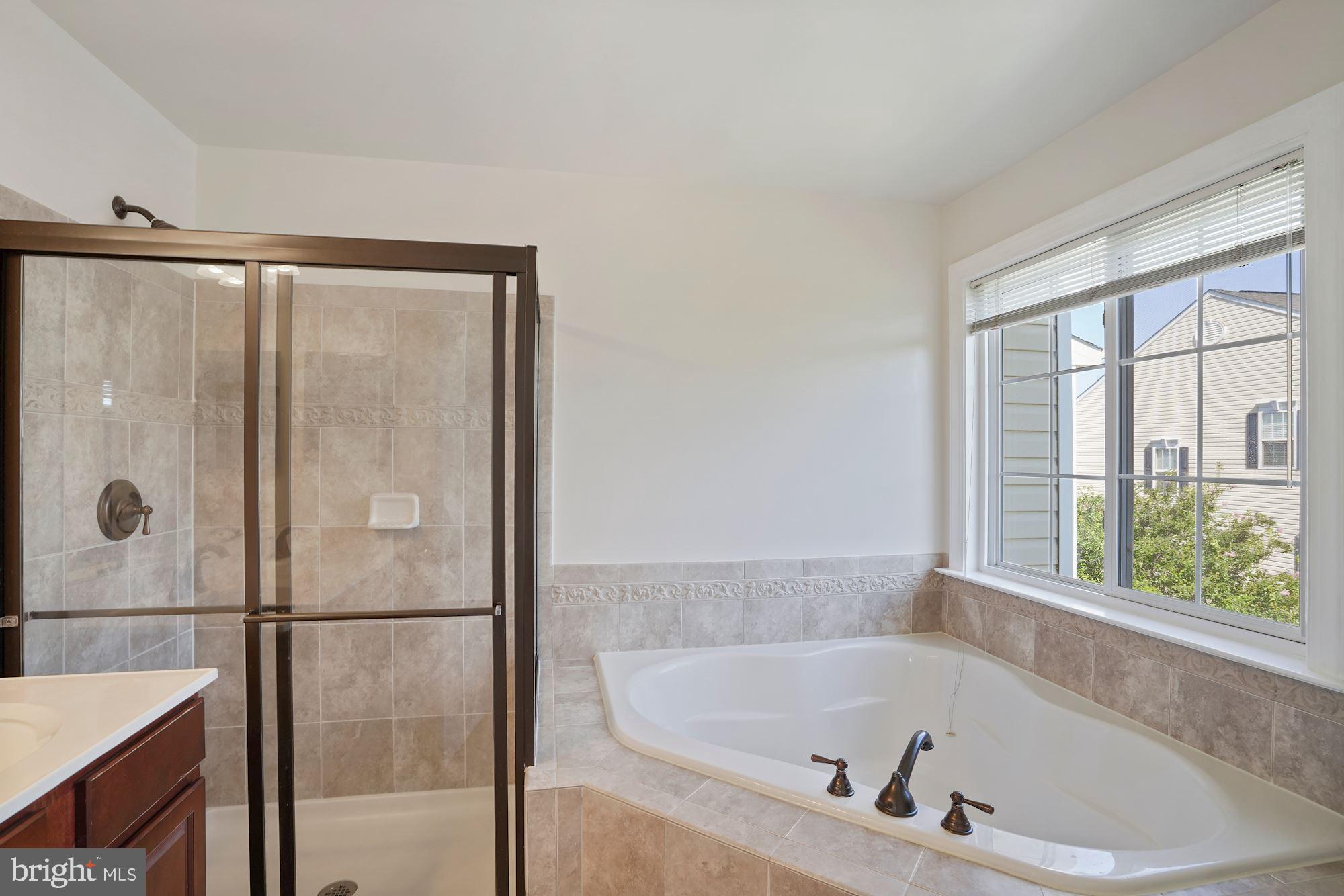 WESTMARKET LANDBAY - Residential Lease