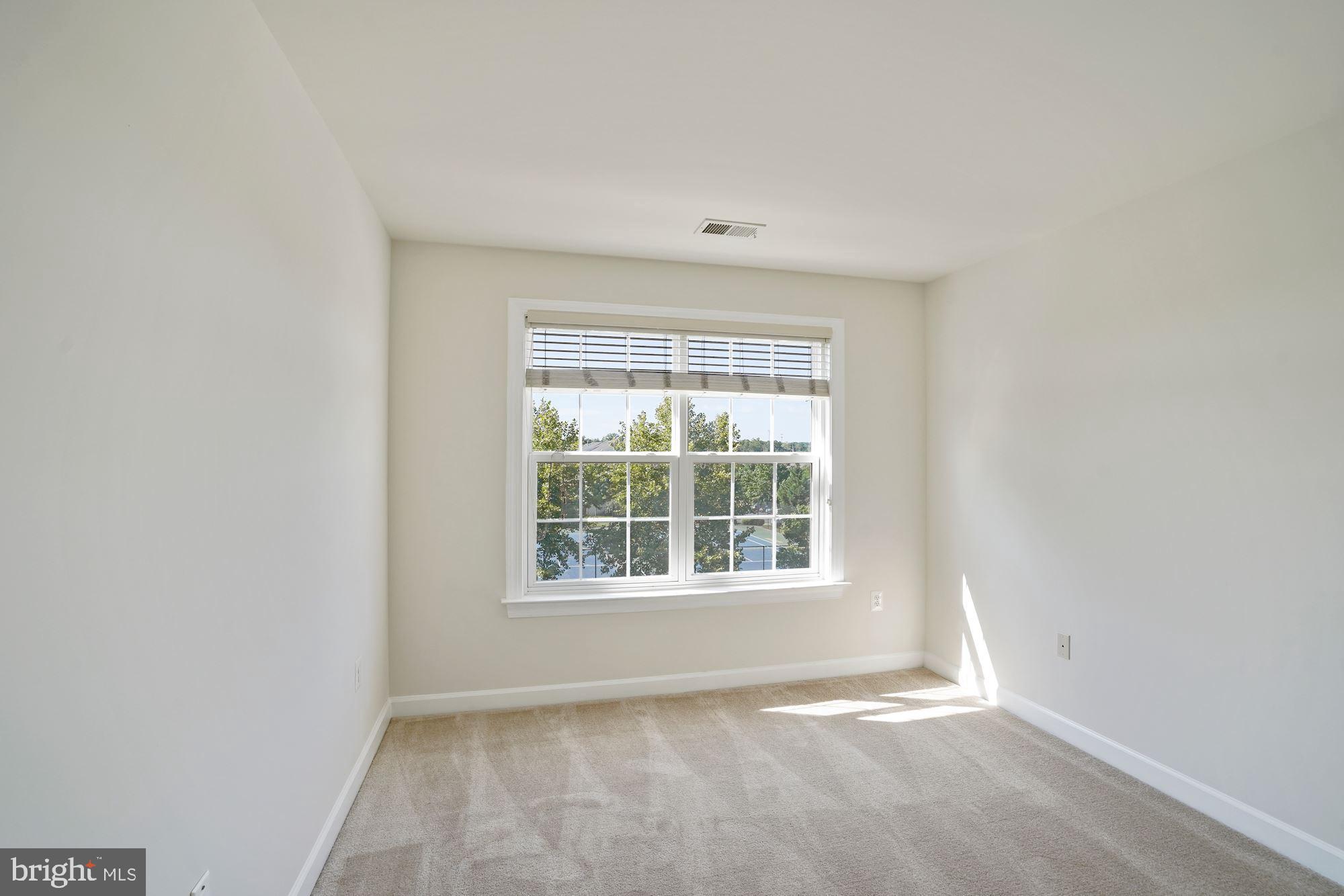 WESTMARKET LANDBAY - Residential Lease