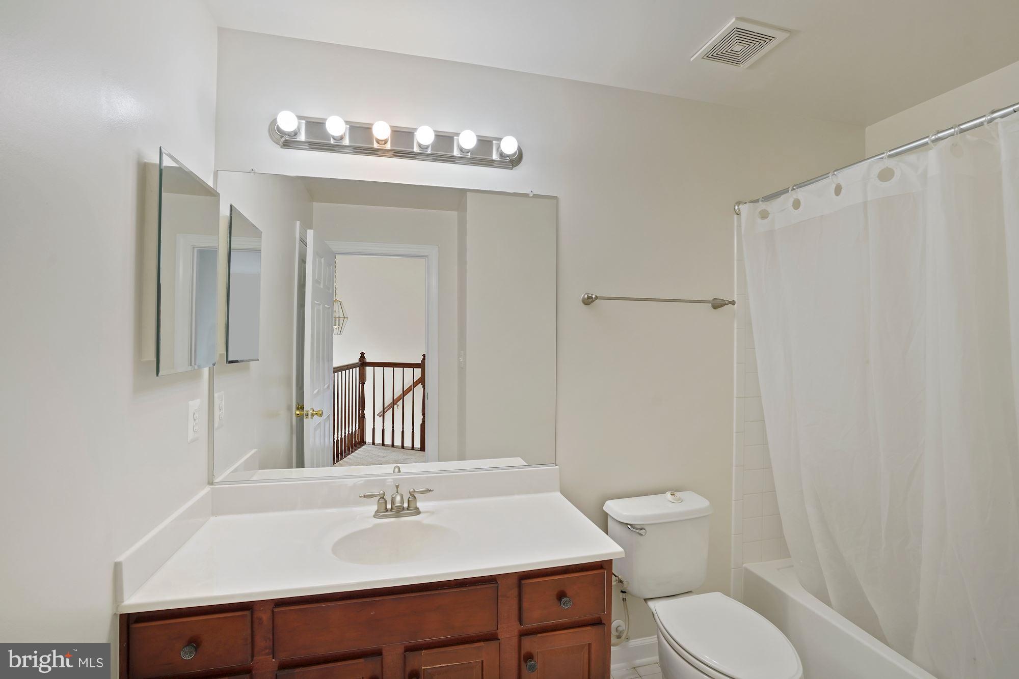 WESTMARKET LANDBAY - Residential Lease