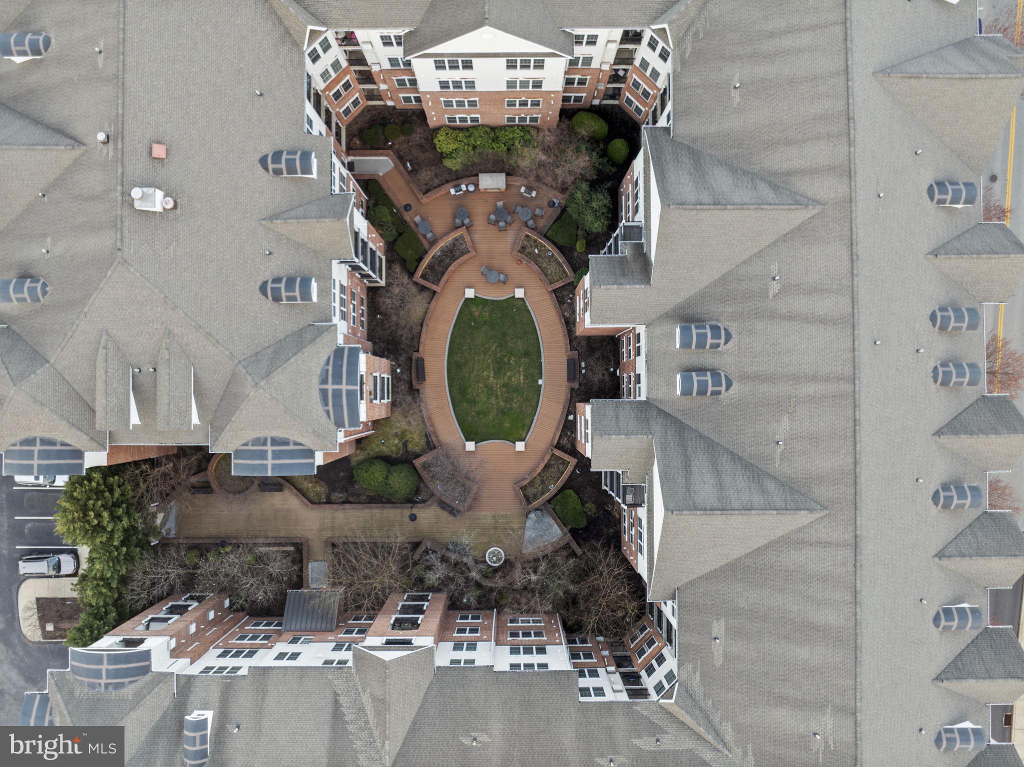 THE GRANDE AT RIVERVIEW - Residential