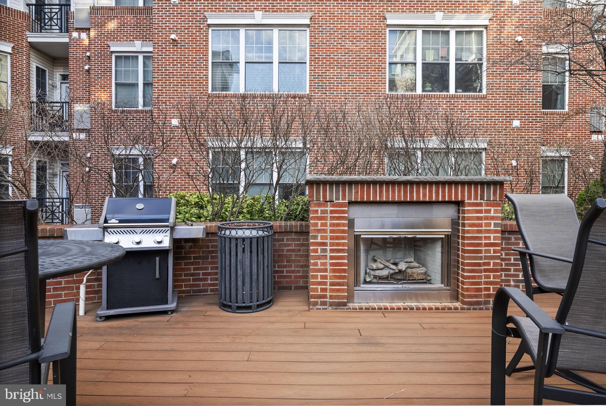 THE GRANDE AT RIVERVIEW - Residential