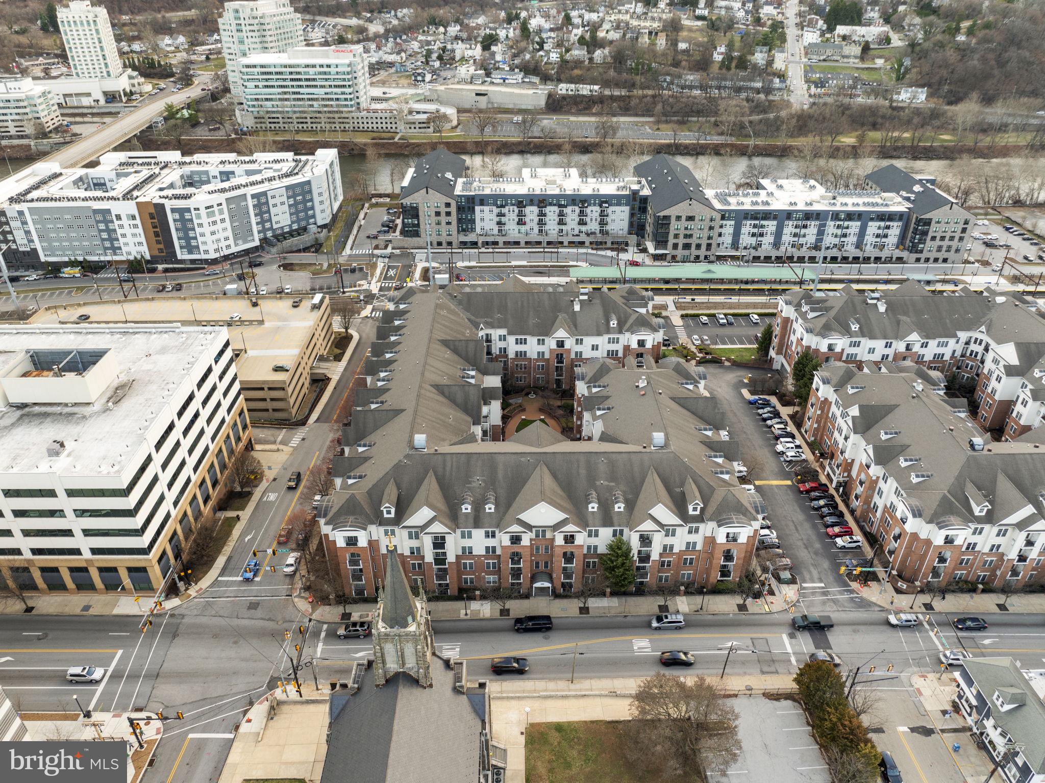 THE GRANDE AT RIVERVIEW - Residential