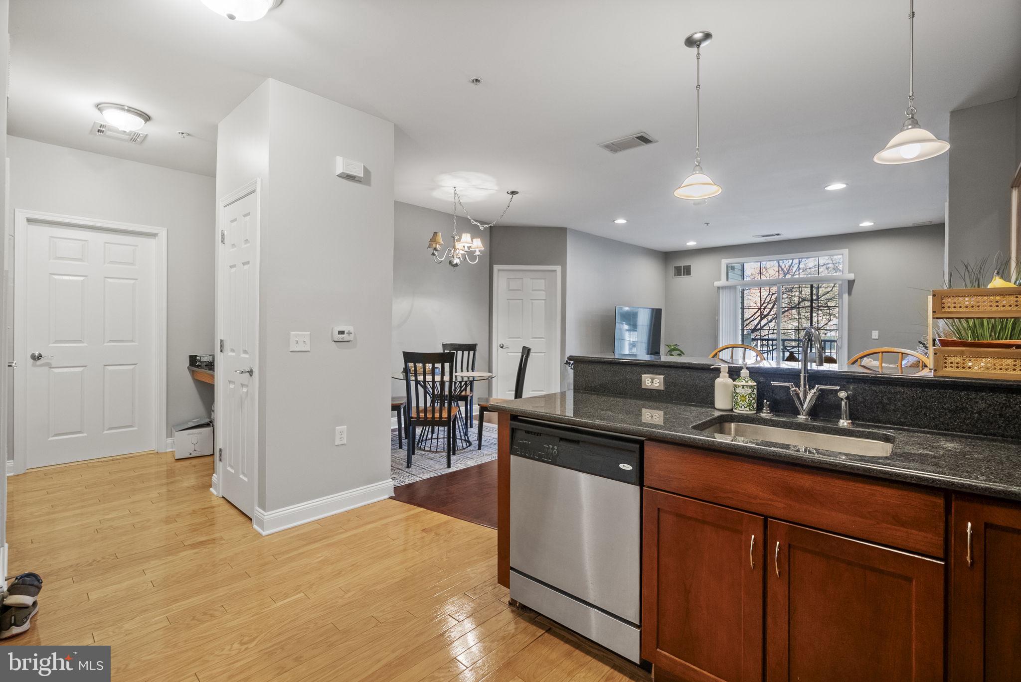 THE GRANDE AT RIVERVIEW - Residential