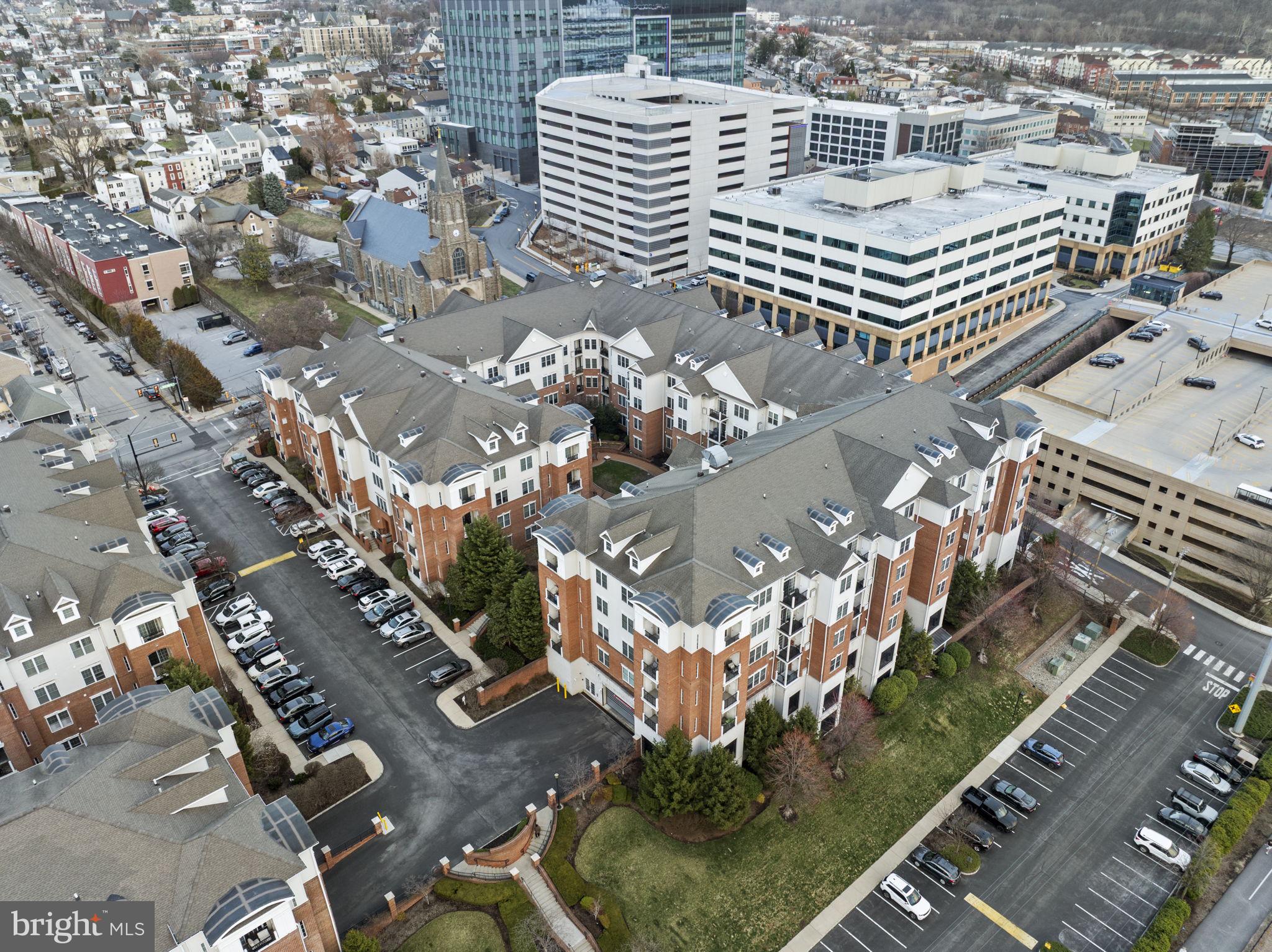 THE GRANDE AT RIVERVIEW - Residential