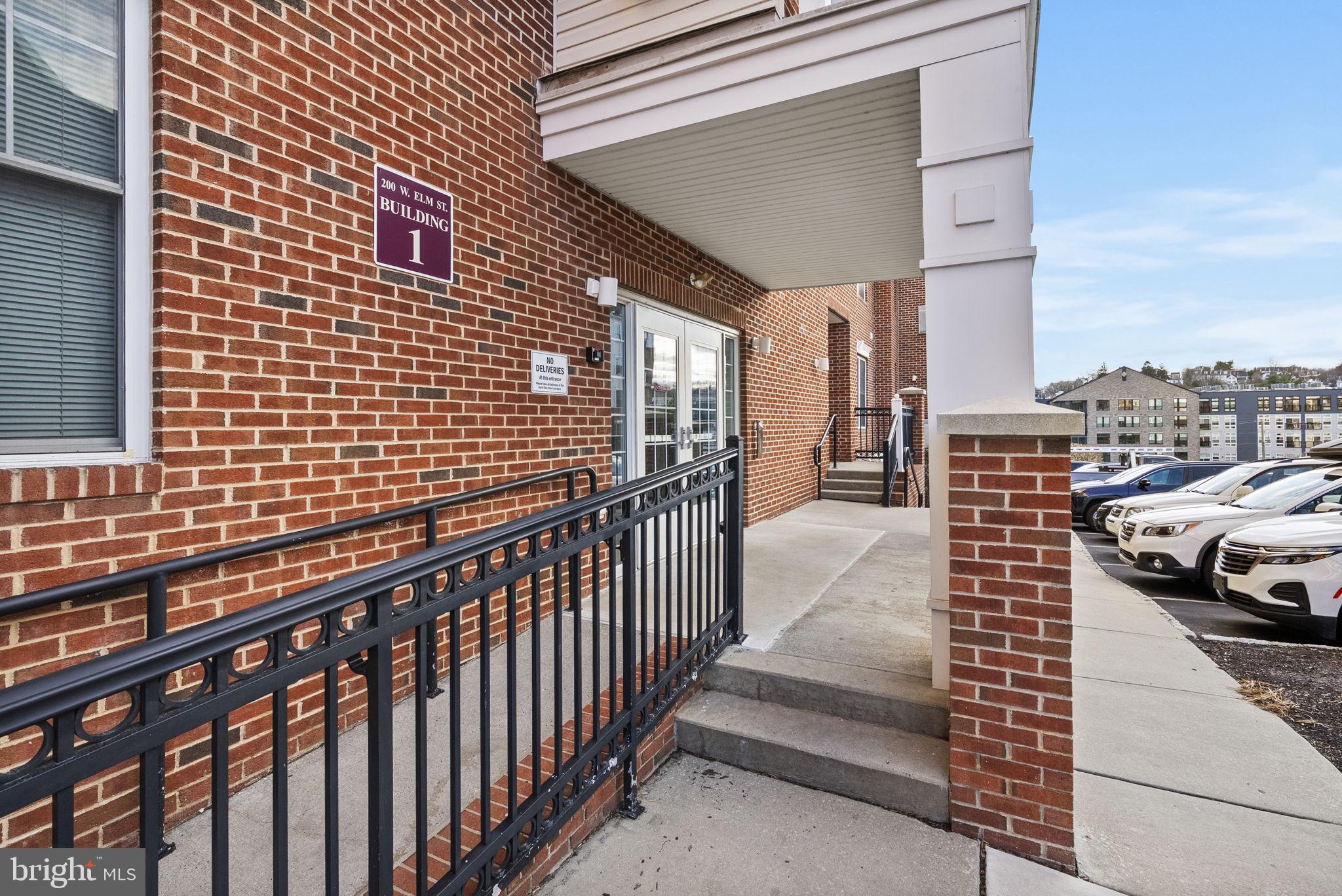 THE GRANDE AT RIVERVIEW - Residential