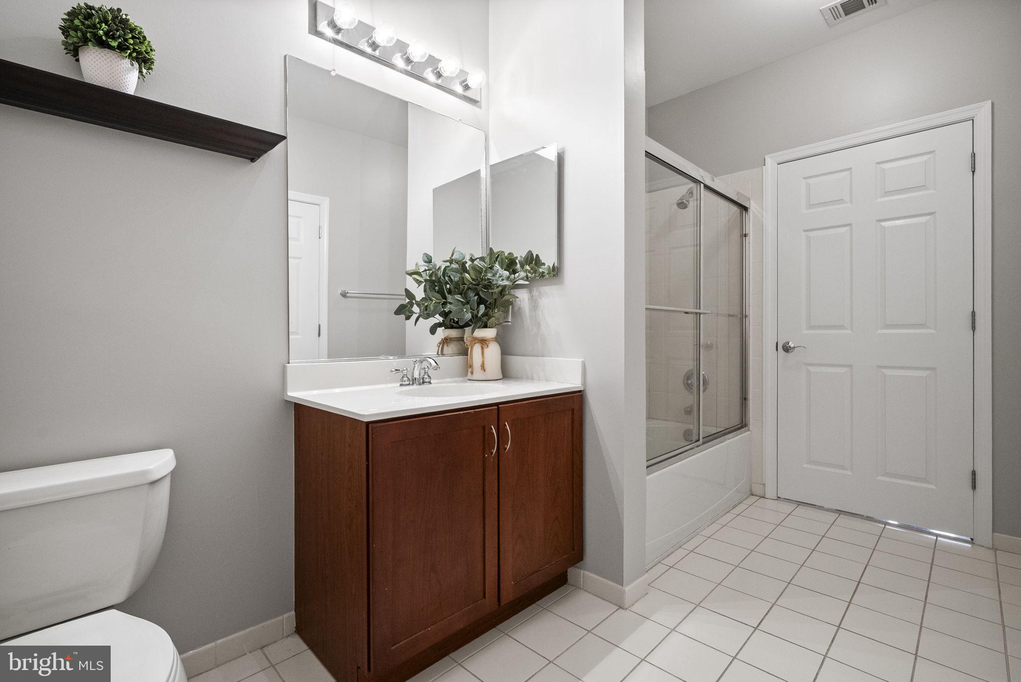 THE GRANDE AT RIVERVIEW - Residential