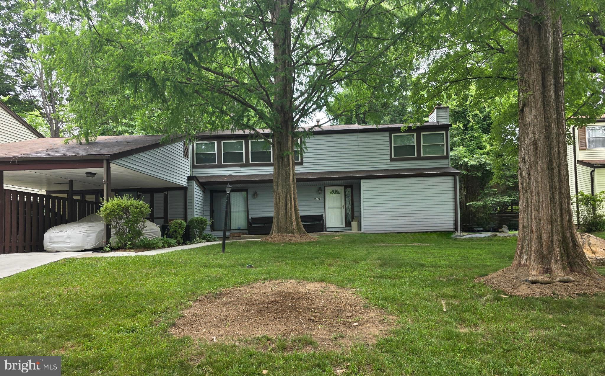 9076 GOLDAMBER GARTH