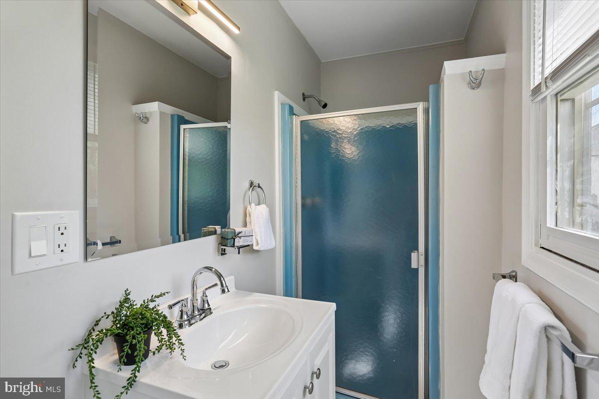 BEDFORDSHIRE - Residential