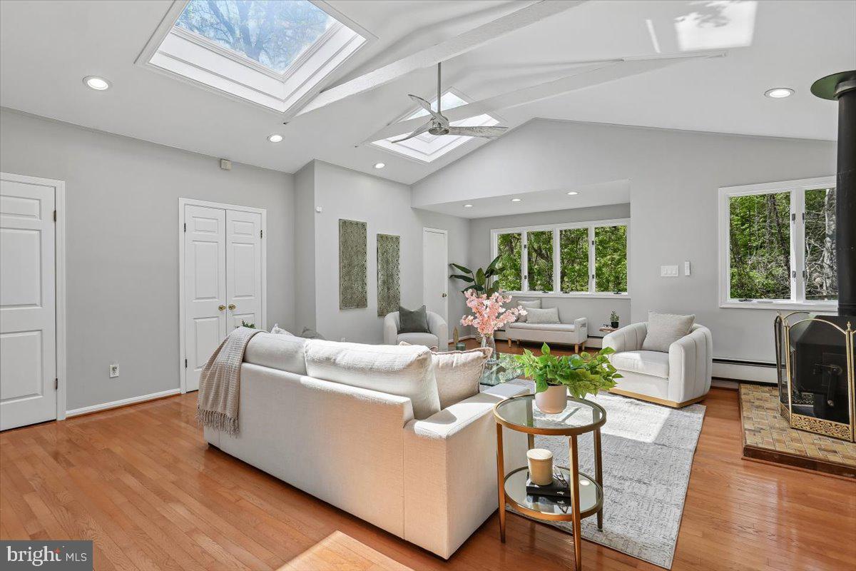 BEDFORDSHIRE - Residential