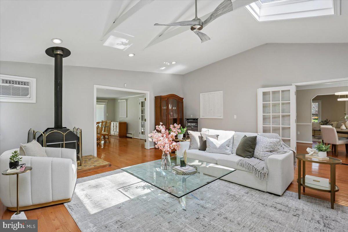 BEDFORDSHIRE - Residential