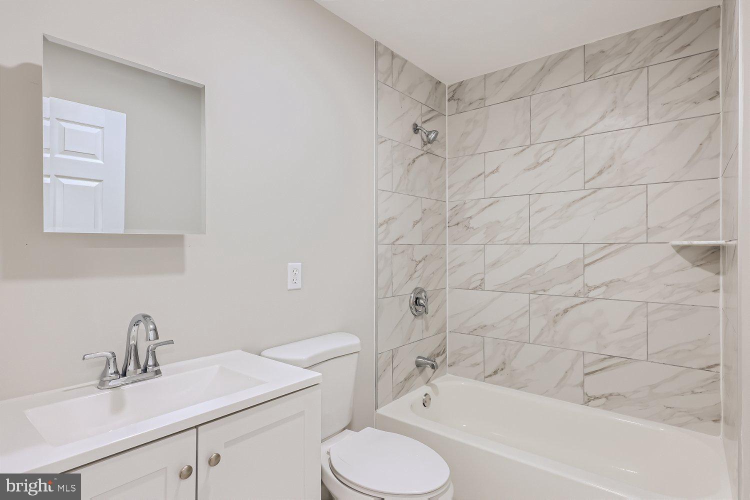 HAMPDEN HISTORIC DISTRICT - Residential