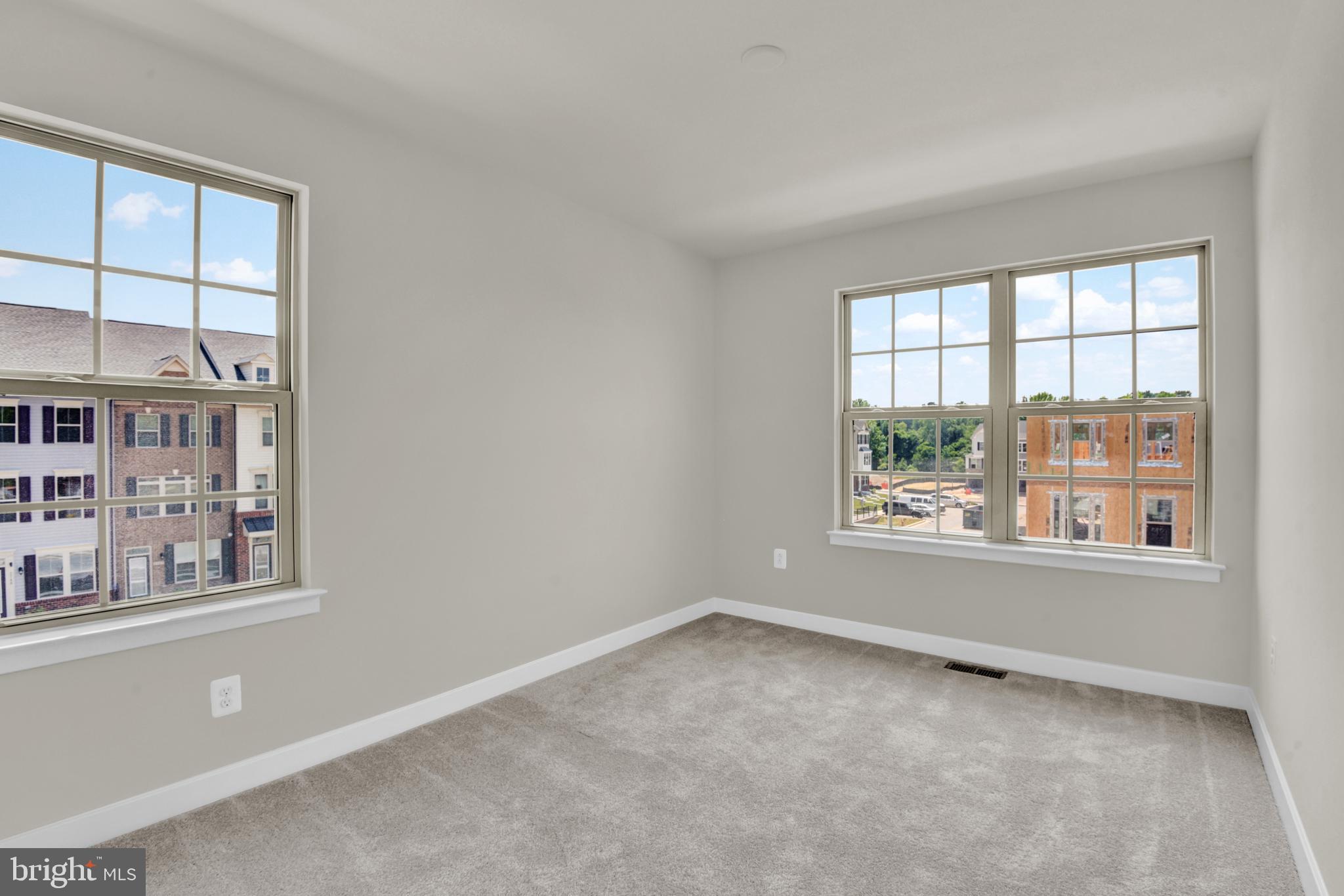 PARKSIDE - Residential