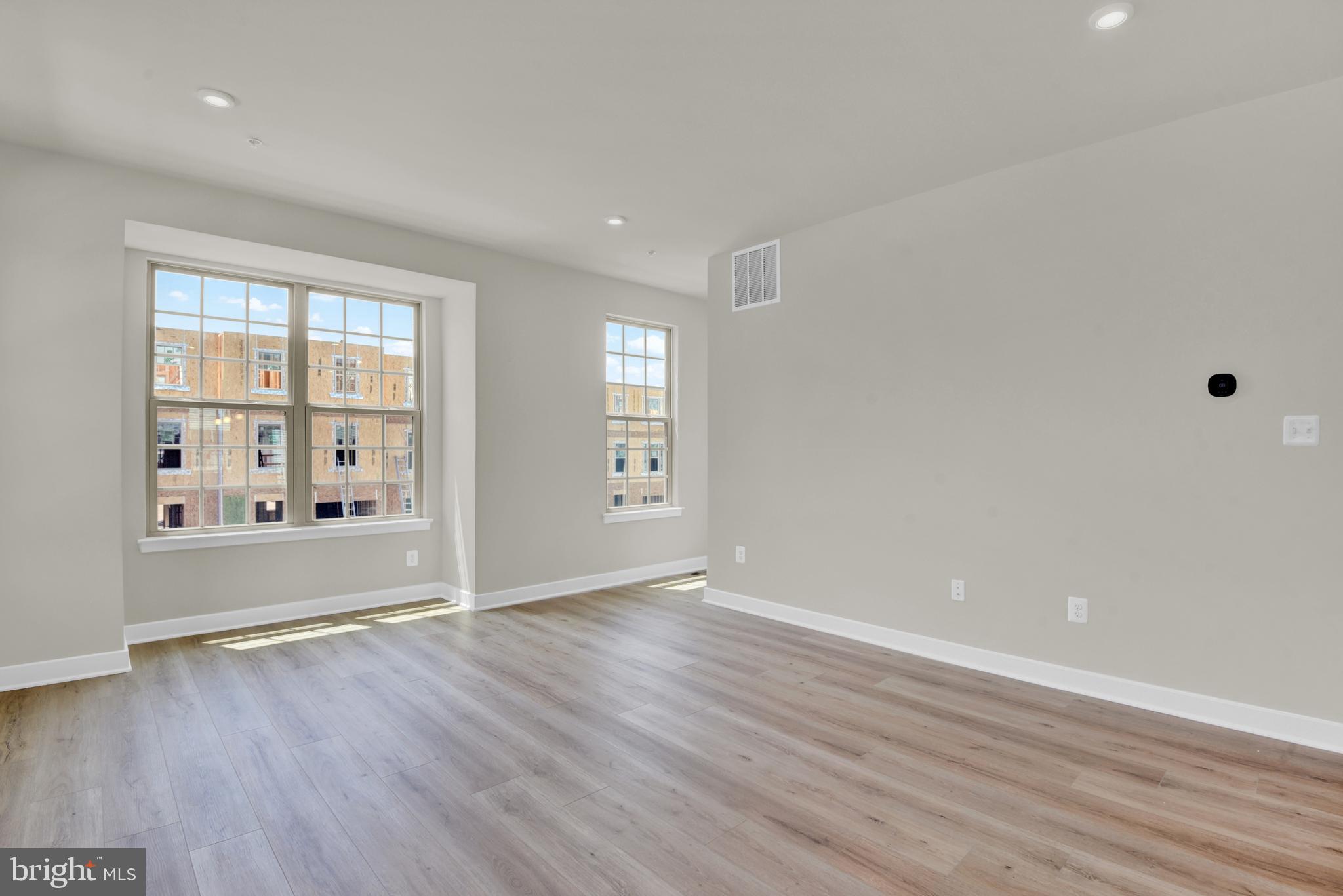 PARKSIDE - Residential