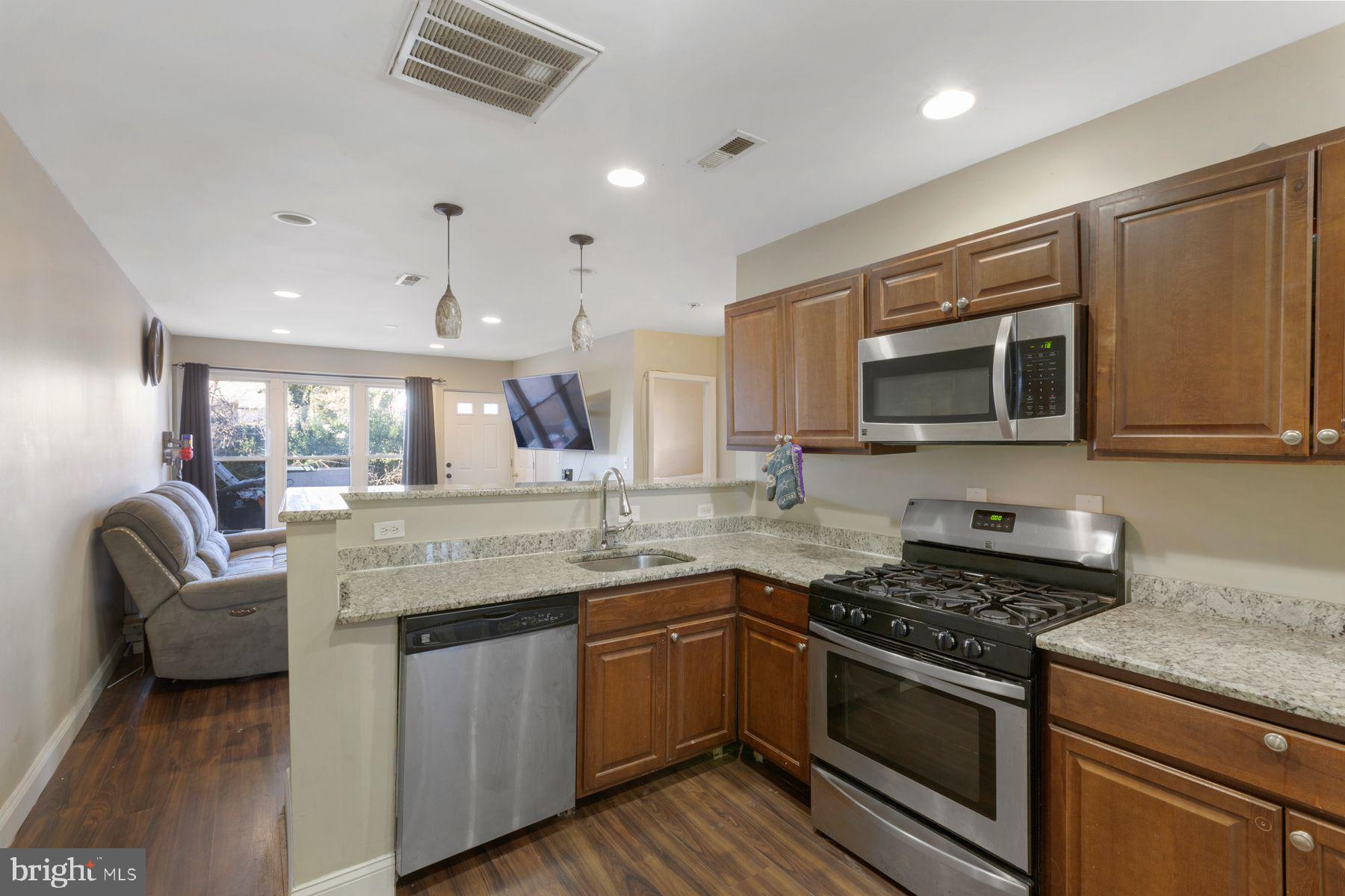 PALMER PARK 01 - Residential