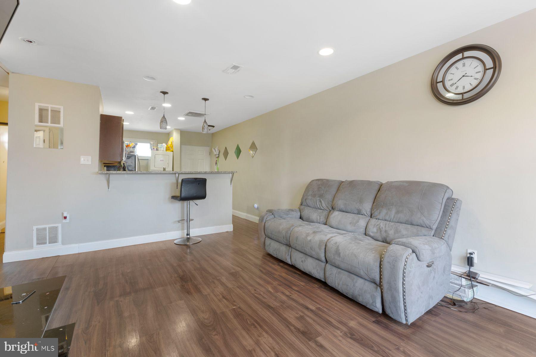 PALMER PARK 01 - Residential