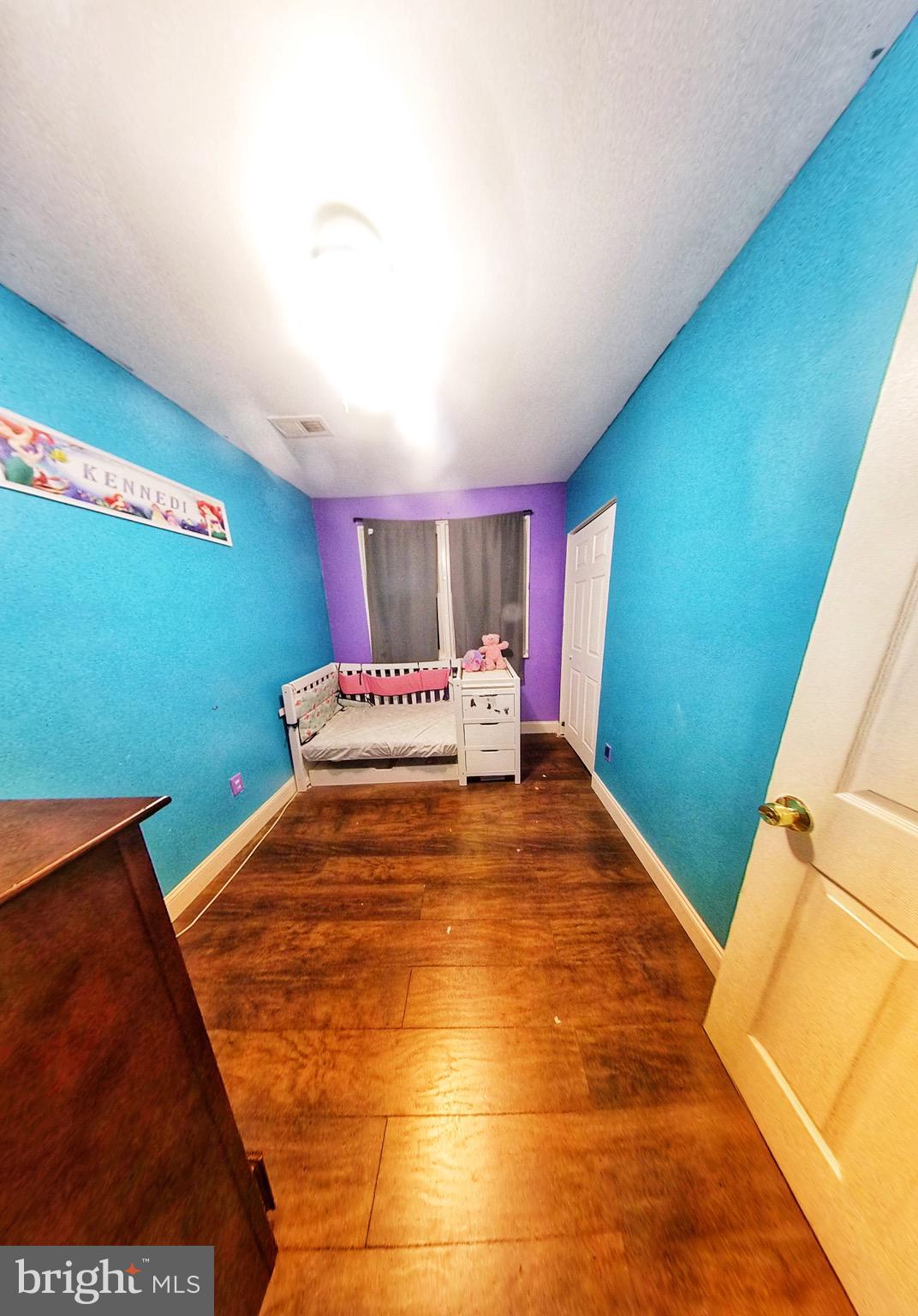 PALMER PARK 01 - Residential