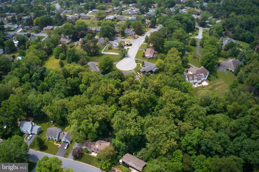 Photo of 3059 ESSEX PL, LANCASTER, PA 17601 (MLS # PALA2035402)